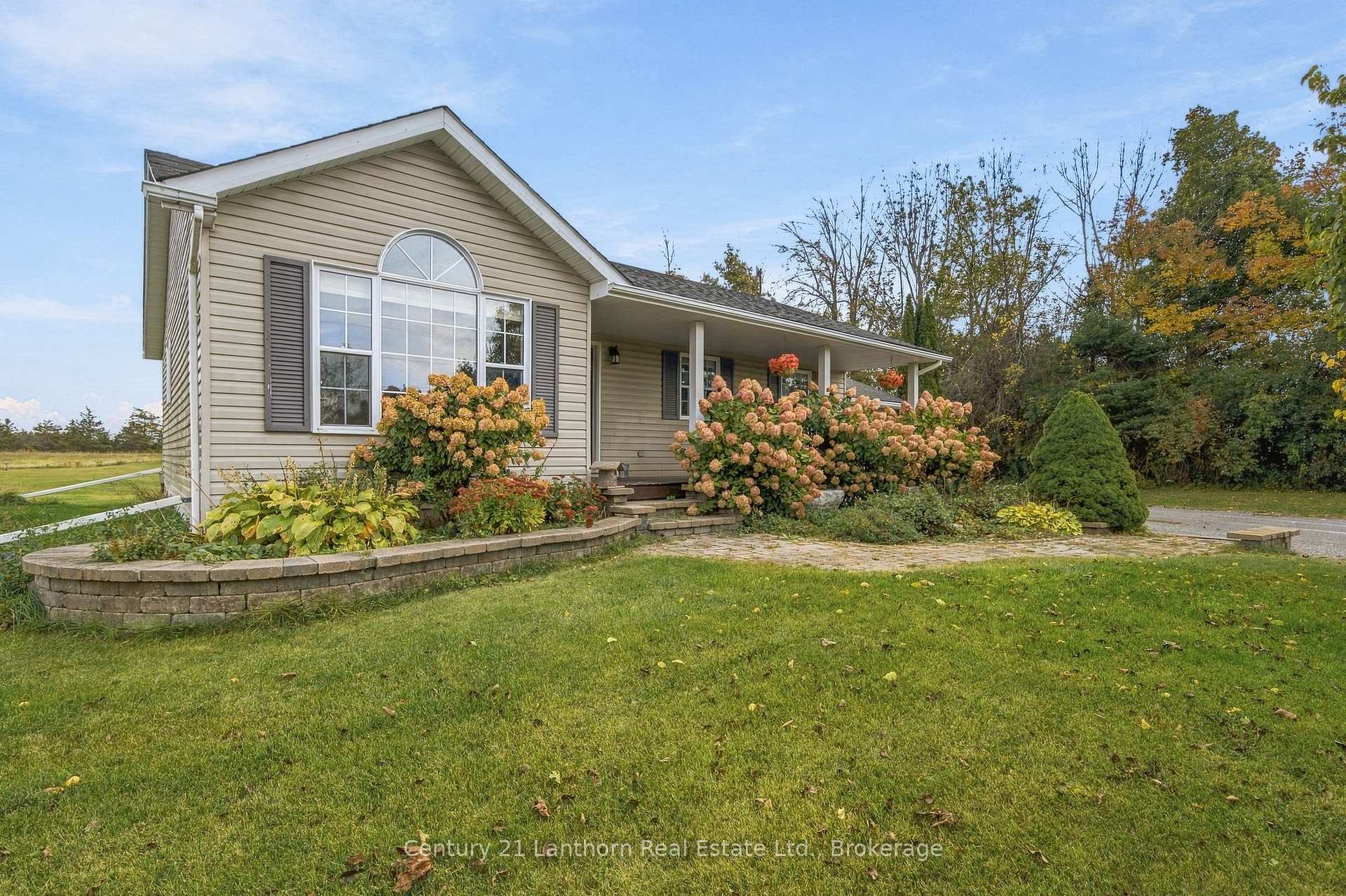 Photo 14 of 312 Badgley Road, Prince Edward County, Ameliasburg Ward — HOMEH