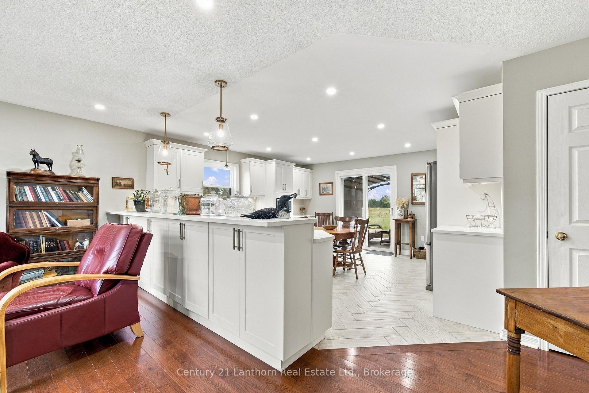 Photo 27 of 312 Badgley Road, Prince Edward County, Ameliasburg Ward — HOMEH