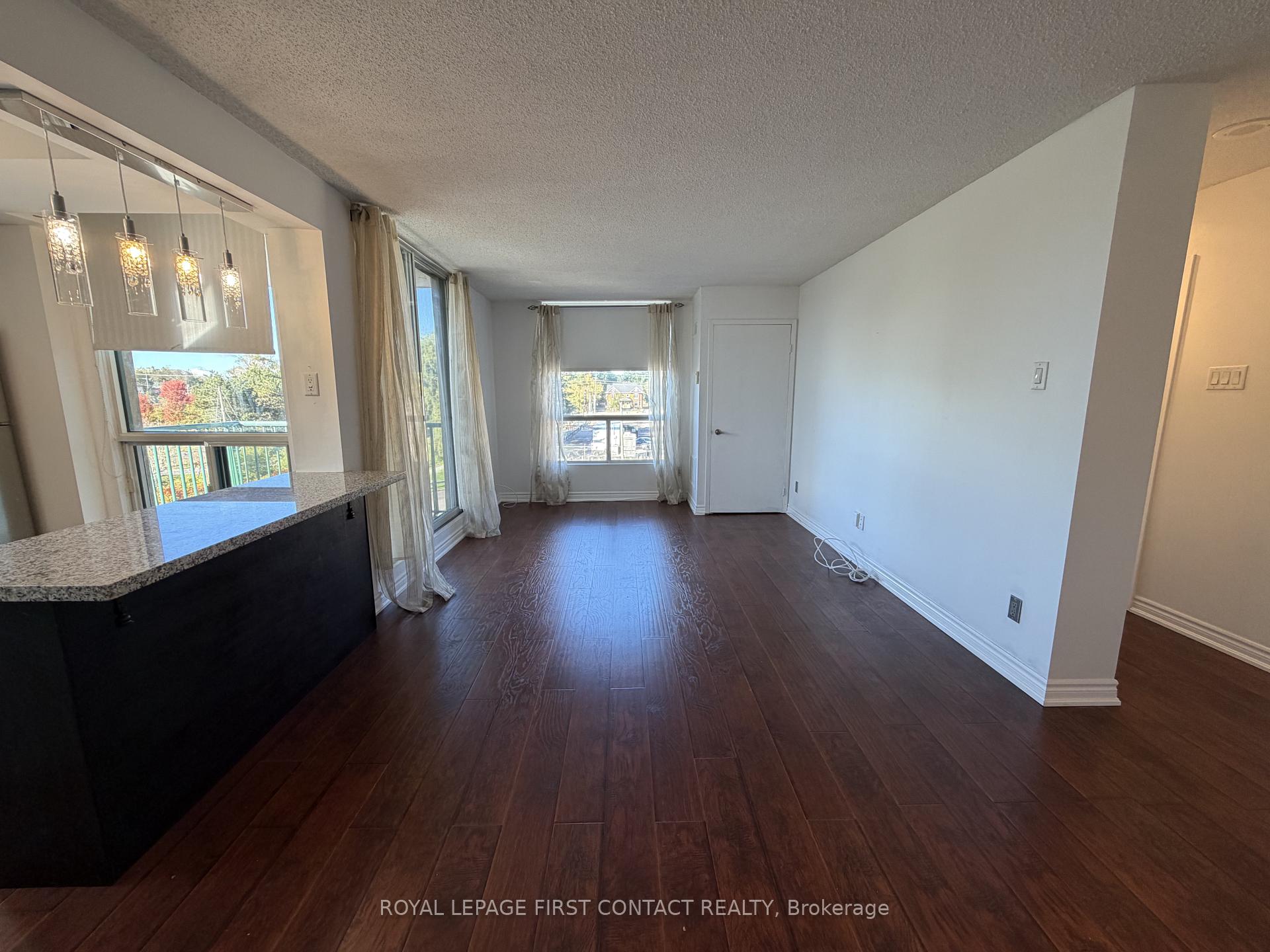 Photo 4 of Unit 403, 75 Ellen Street, Barrie, City Centre — HOMEH