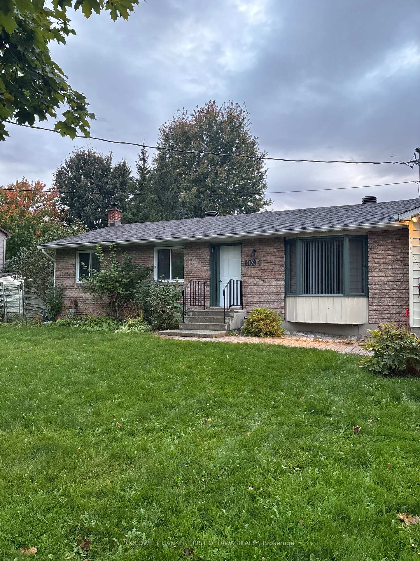Photo of 1084 Eadie Road