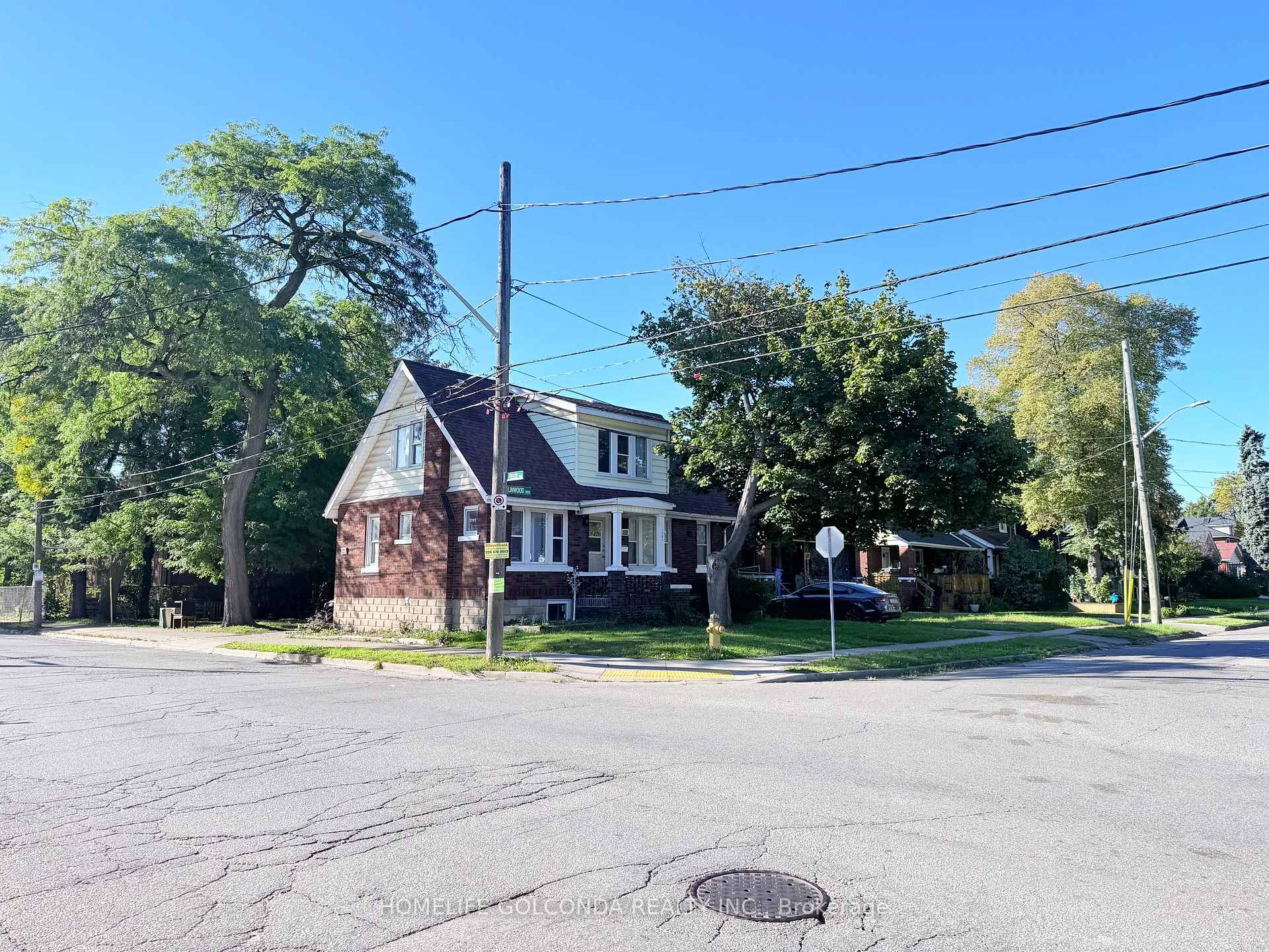 Photo 3 of 3203 Linwood Place, Windsor, Sandwich — HOMEH