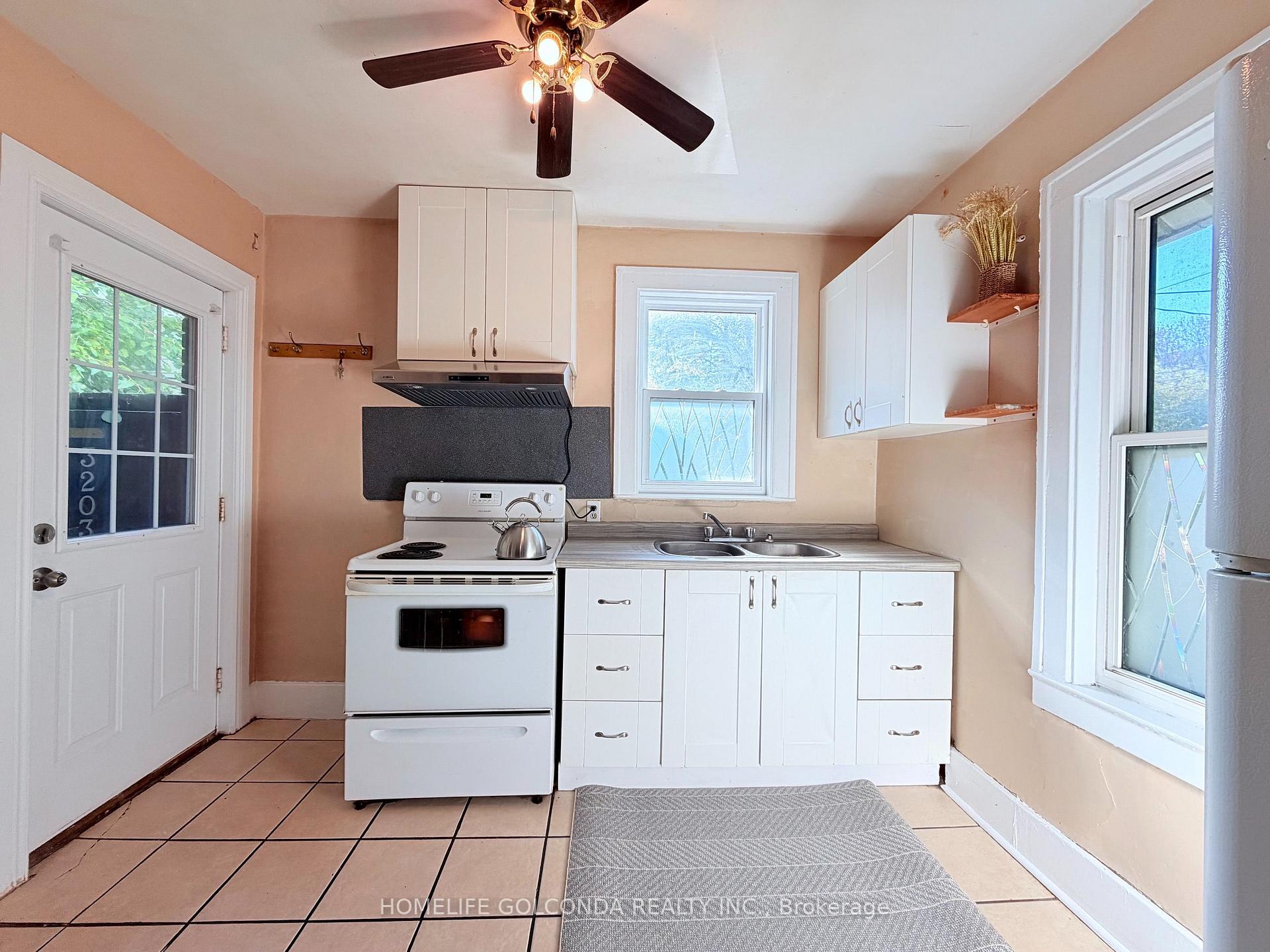Photo 13 of 3203 Linwood Place, Windsor, Sandwich — HOMEH