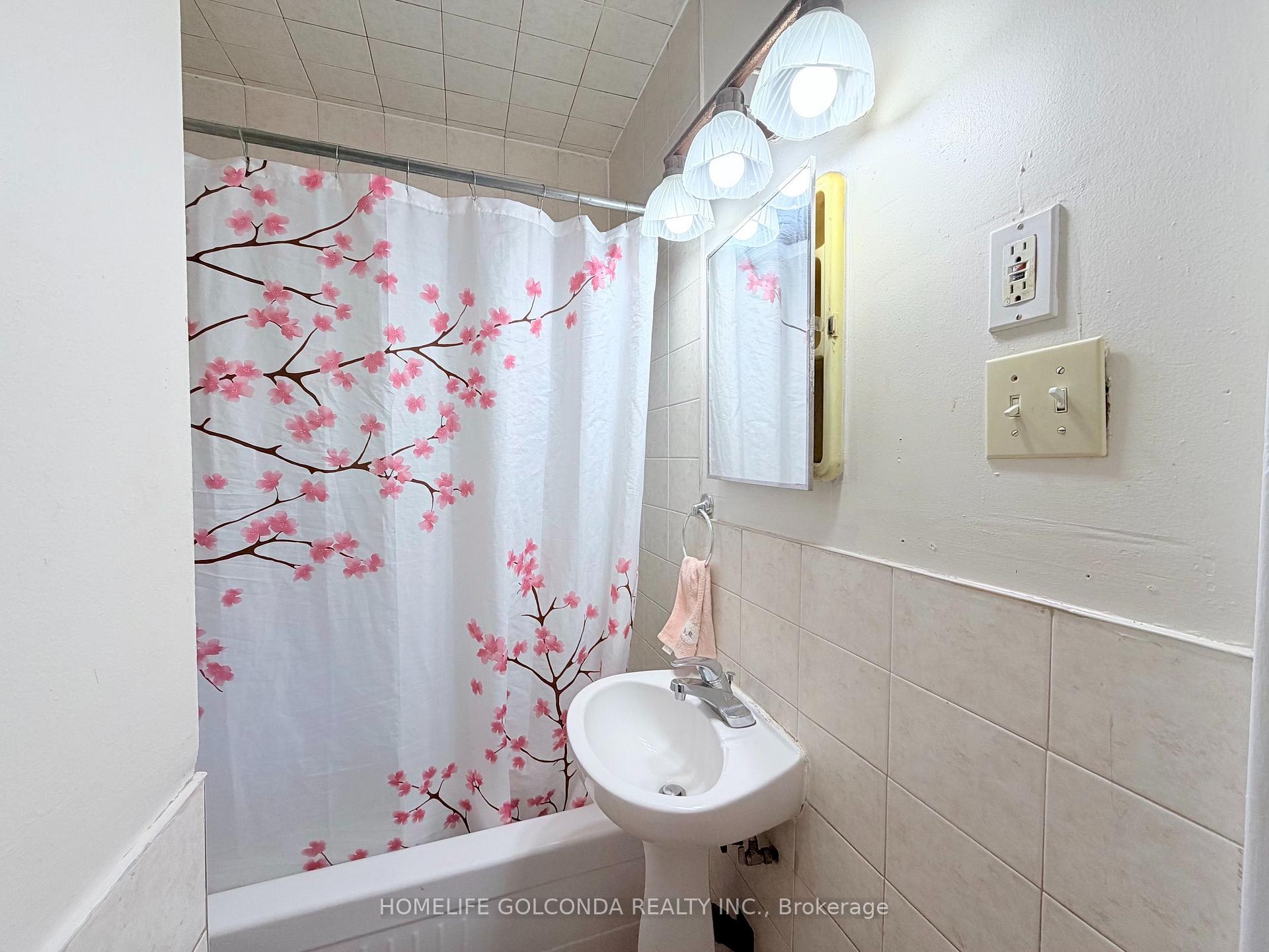Photo 37 of 3203 Linwood Place, Windsor, Sandwich — HOMEH