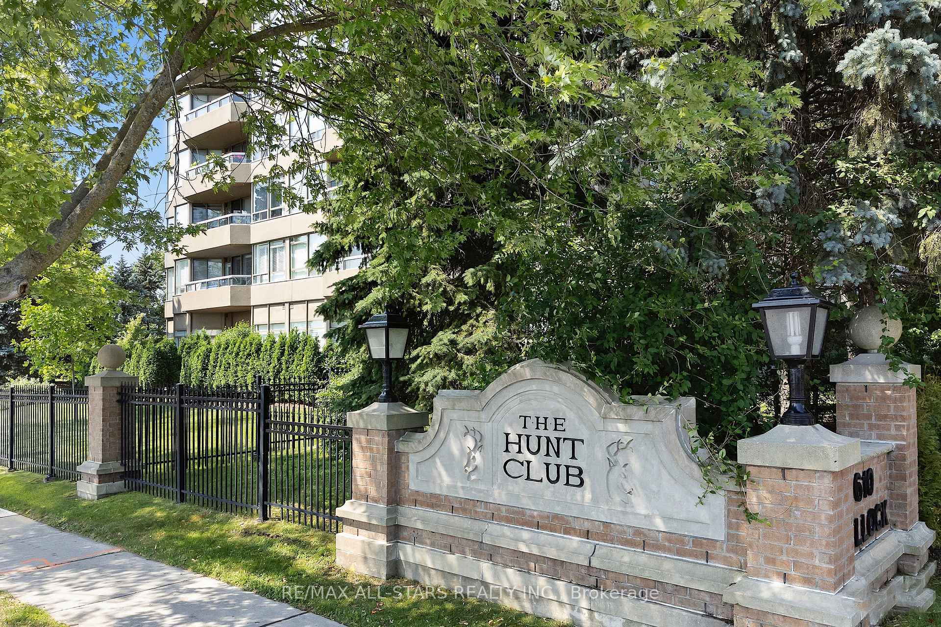Photo 2 of Unit 1102, 610 Bullock Drive, Markham, Markville — HOMEH