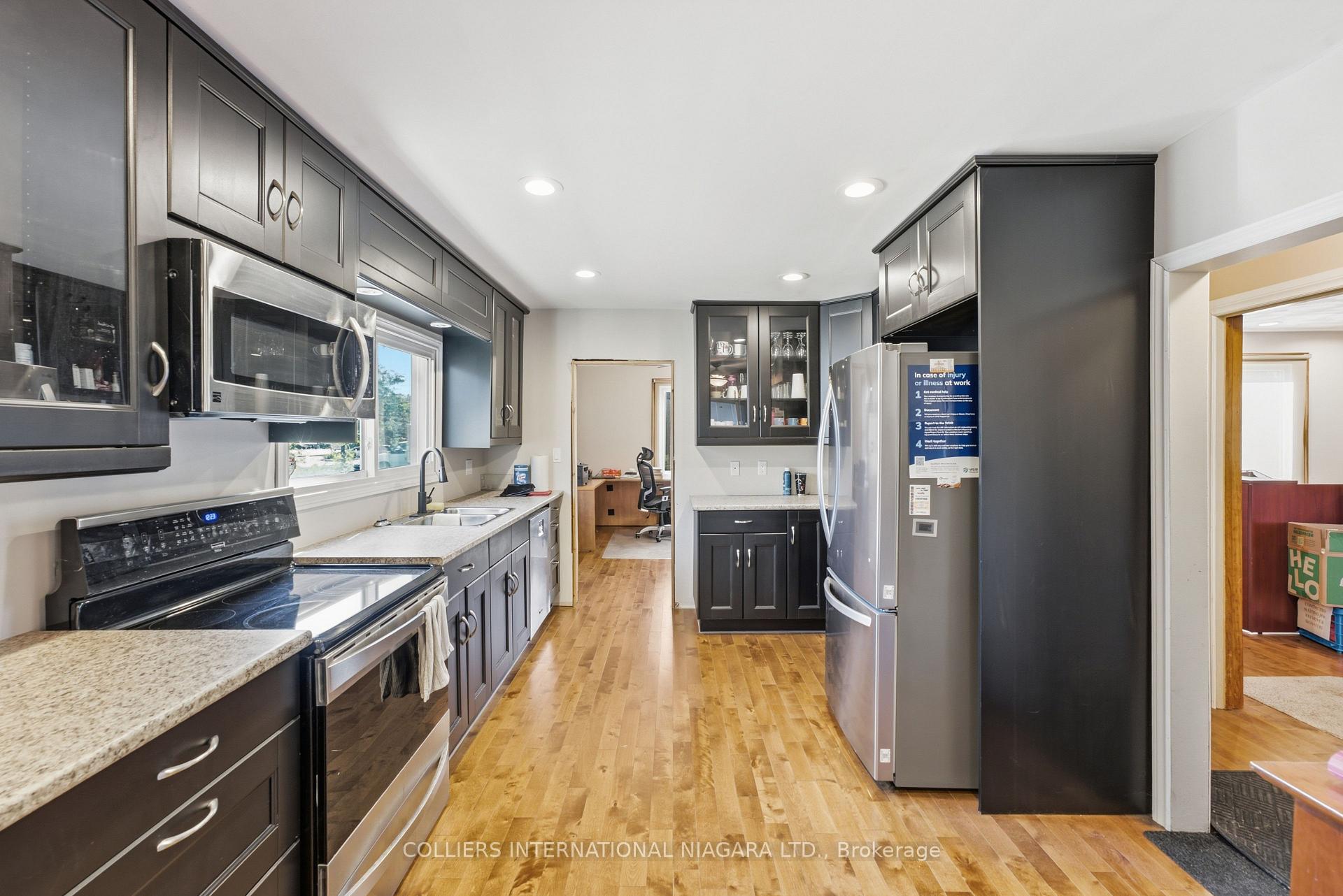 Photo 30 of 112 Thorold Road, Welland, N. Welland — HOMEH