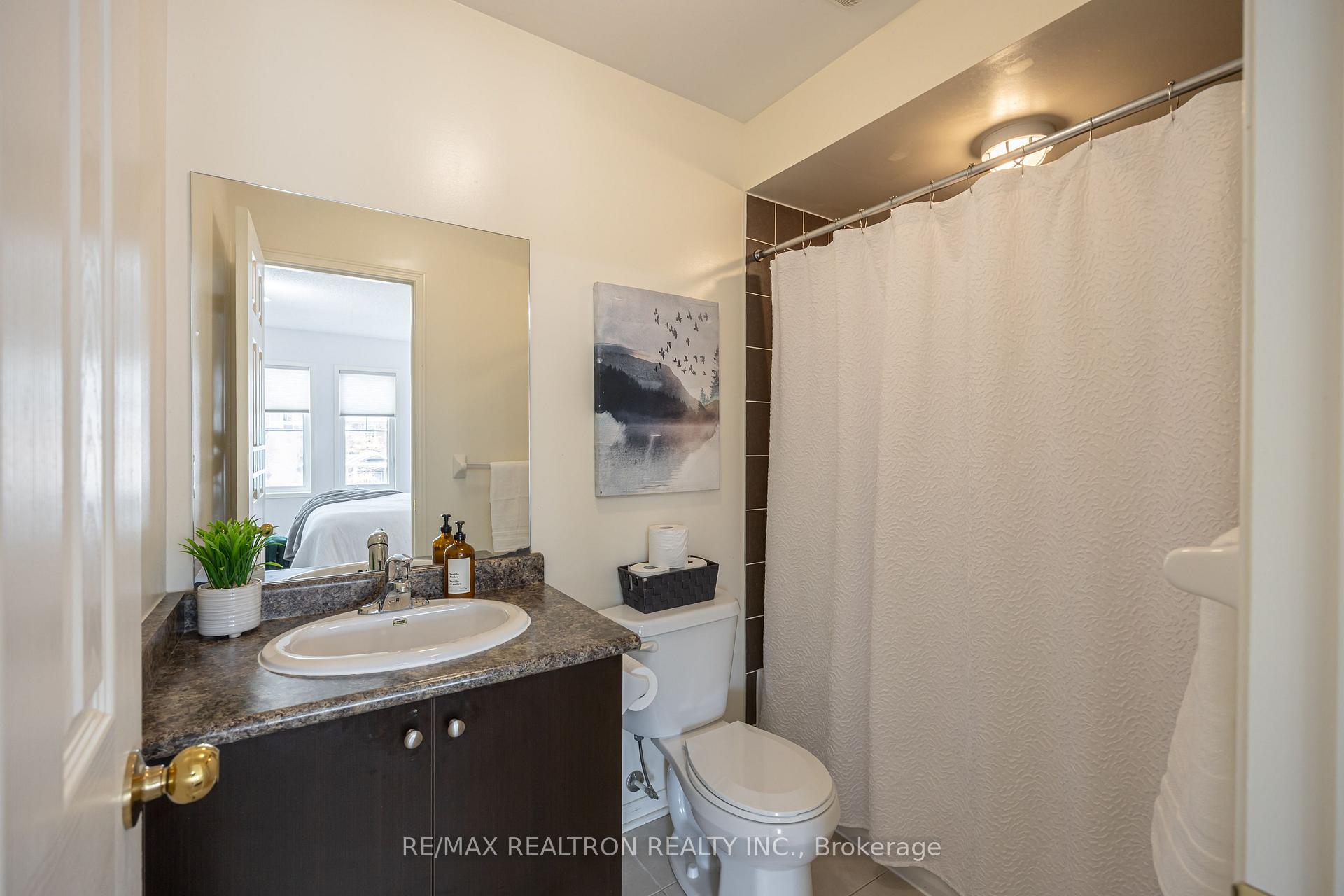 Photo 13 of 98 Heartview Road, Brampton, Sandringham-Wellington — HOMEH