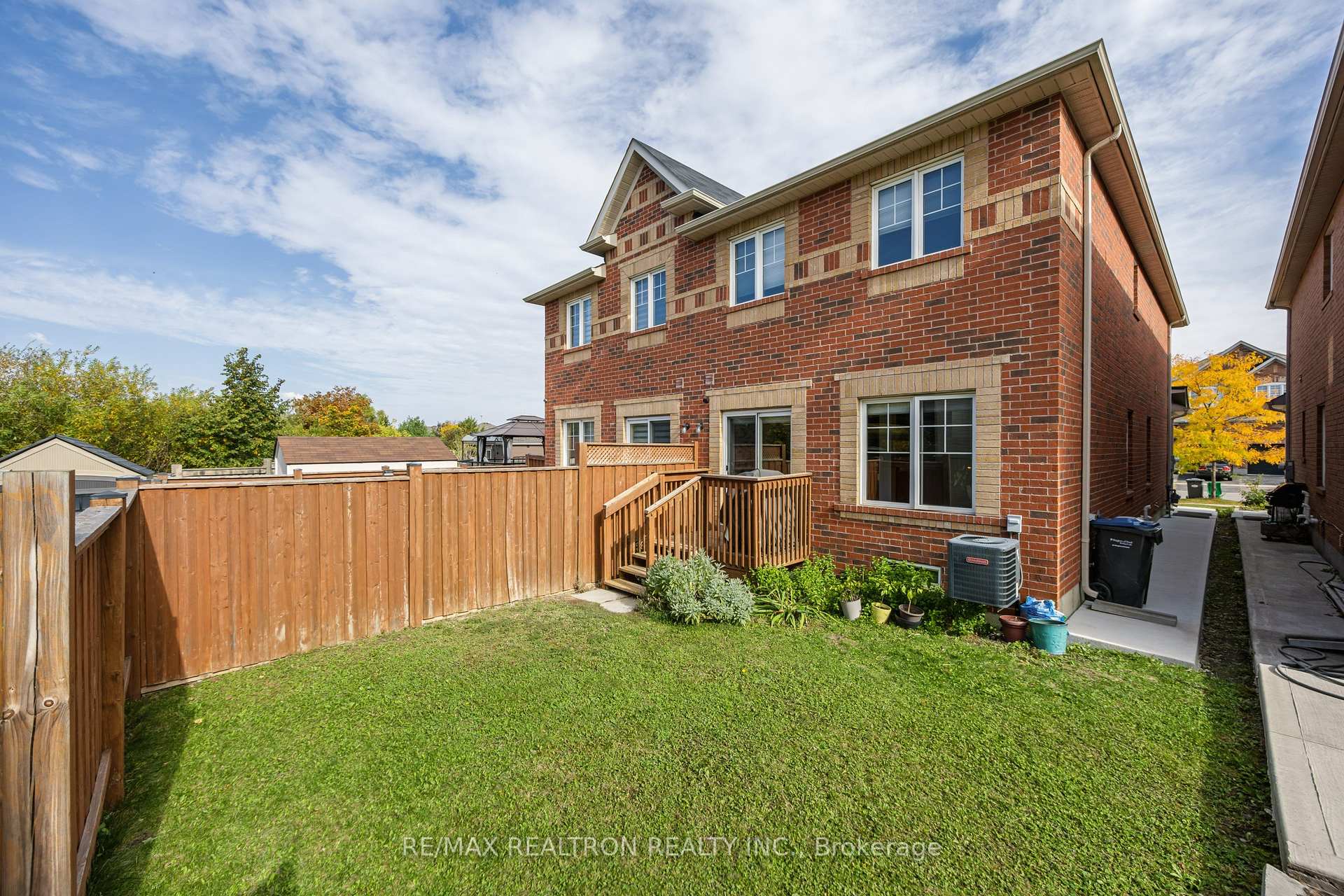 Photo 20 of 98 Heartview Road, Brampton, Sandringham-Wellington — HOMEH