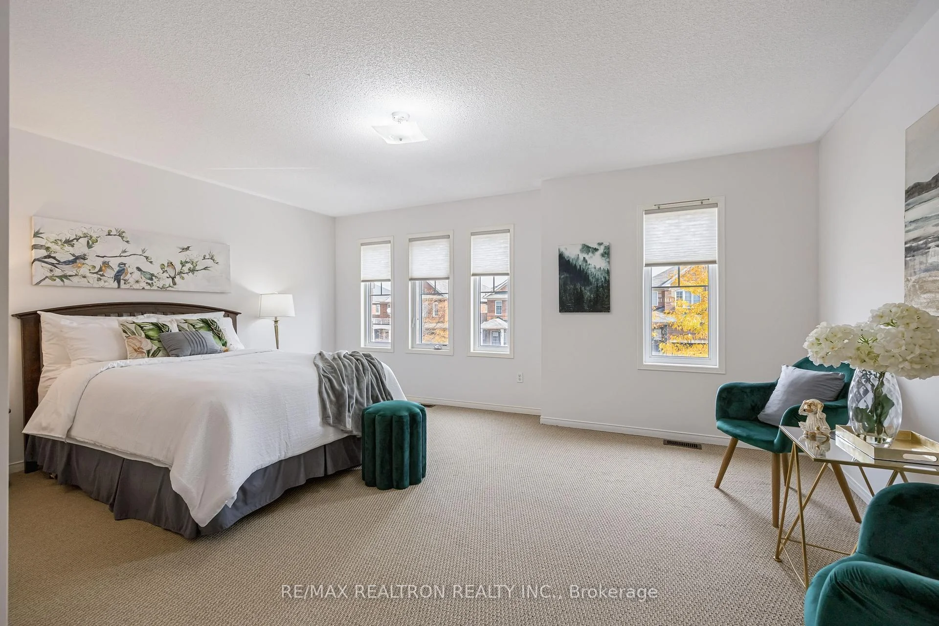 Photo 11 of 98 Heartview Road, Brampton, Sandringham-Wellington — HOMEH