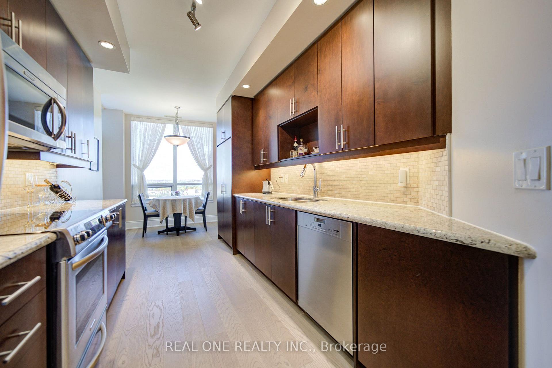 Photo 6 of Unit Ph55, 23 Cox Boulevard, Markham, Unionville — HOMEH