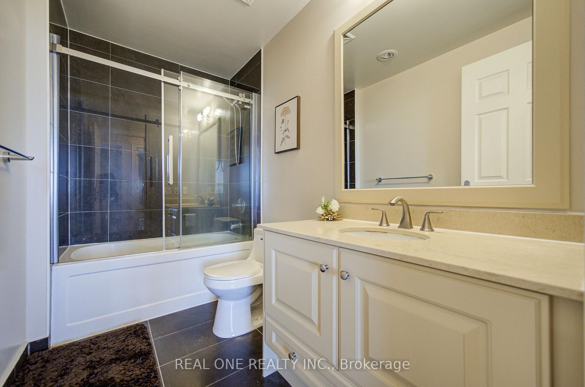 Photo 21 of Unit Ph55, 23 Cox Boulevard, Markham, Unionville — HOMEH
