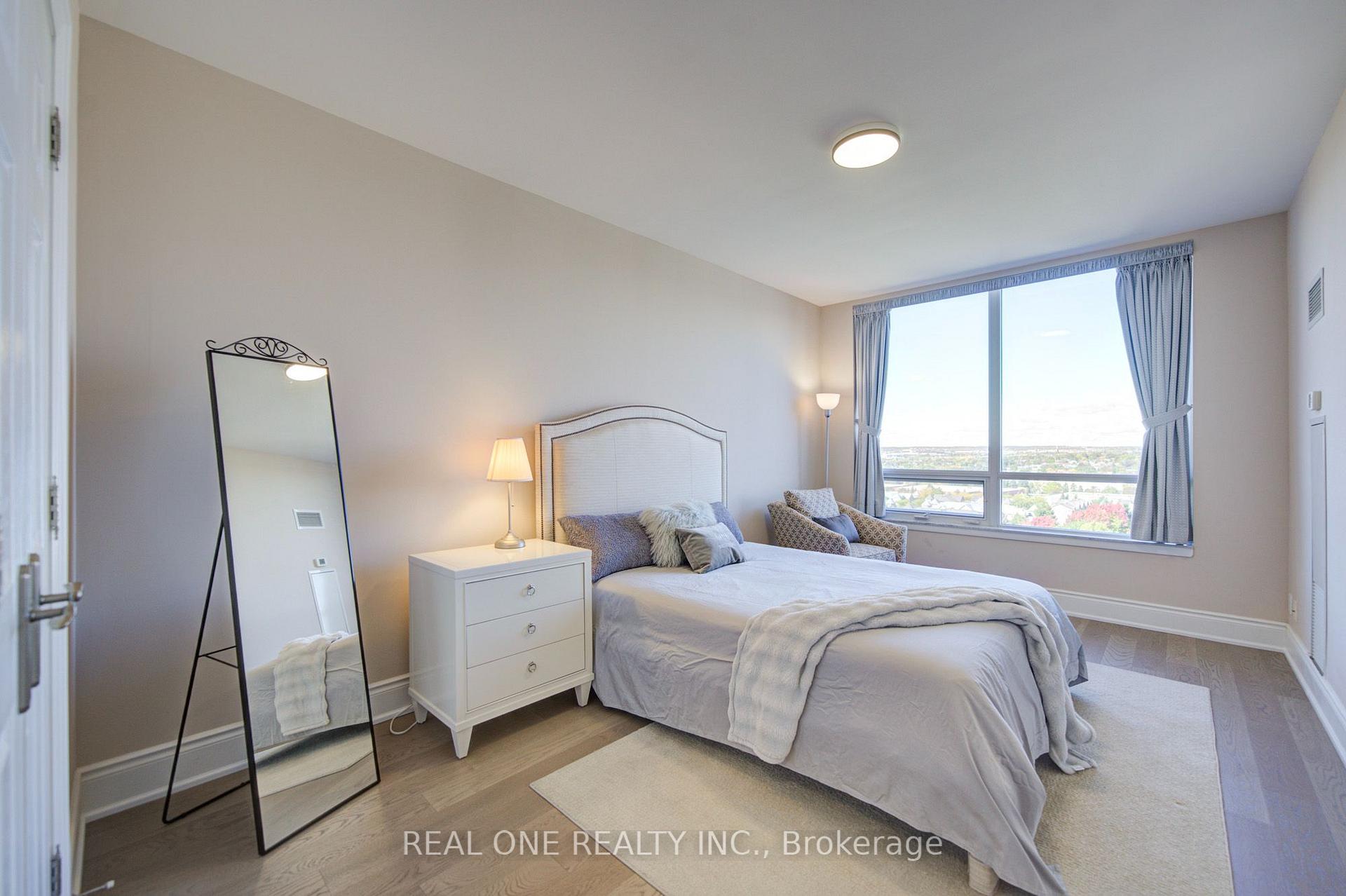 Photo 22 of Unit Ph55, 23 Cox Boulevard, Markham, Unionville — HOMEH