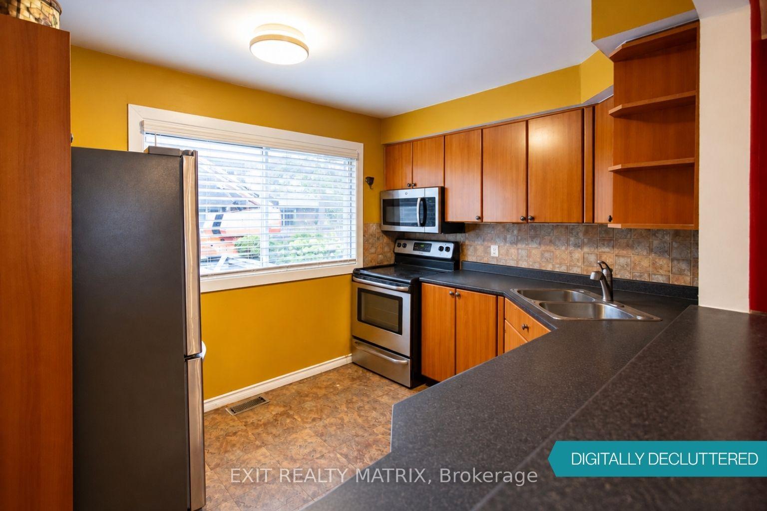 Photo 2 of 3006 Fairlea Crescent, Ottawa, Heron Gate/Industrial Park — HOMEH