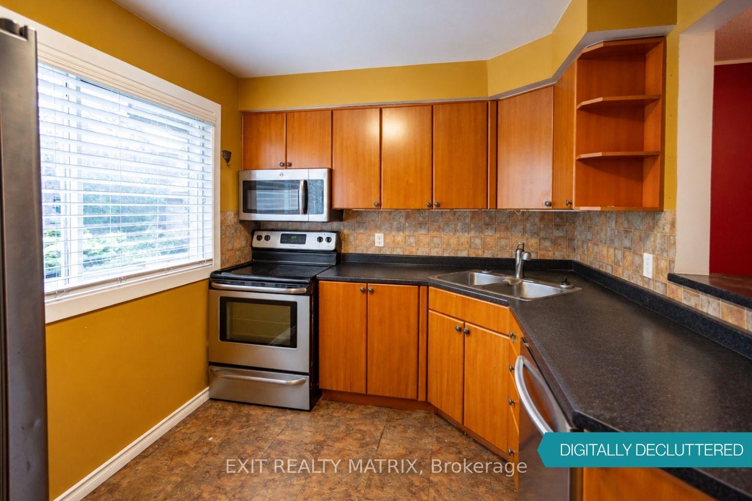 Photo 5 of 3006 Fairlea Crescent, Ottawa, Heron Gate/Industrial Park — HOMEH