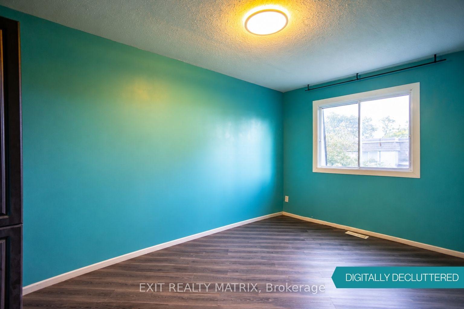Photo 14 of 3006 Fairlea Crescent, Ottawa, Heron Gate/Industrial Park — HOMEH