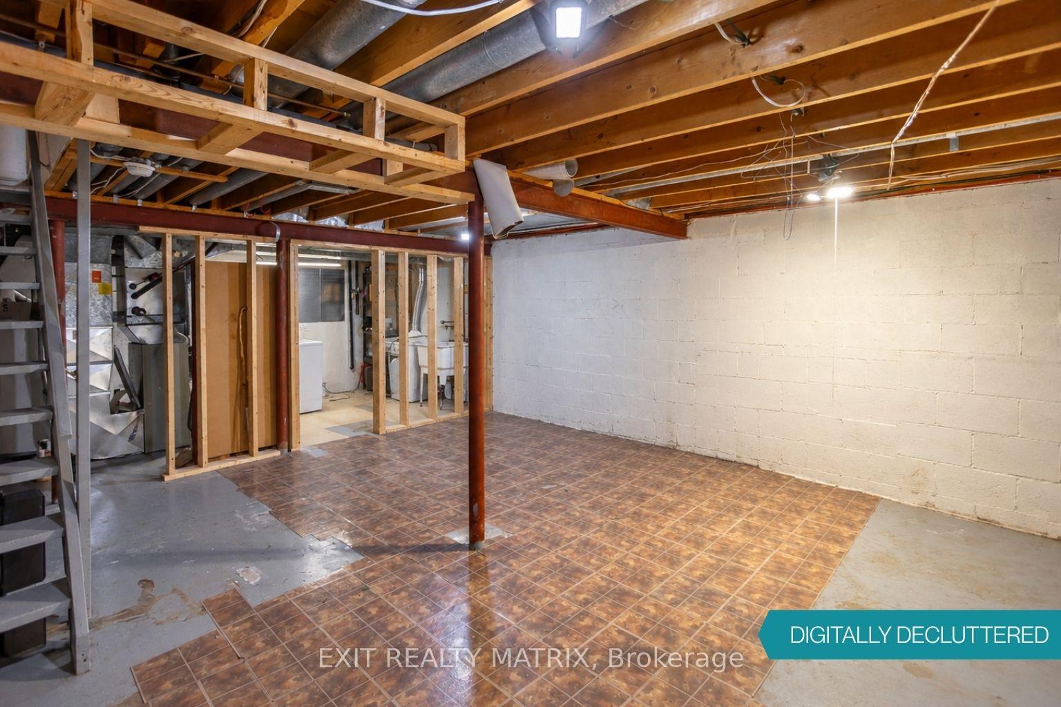 Photo 18 of 3006 Fairlea Crescent, Ottawa, Heron Gate/Industrial Park — HOMEH