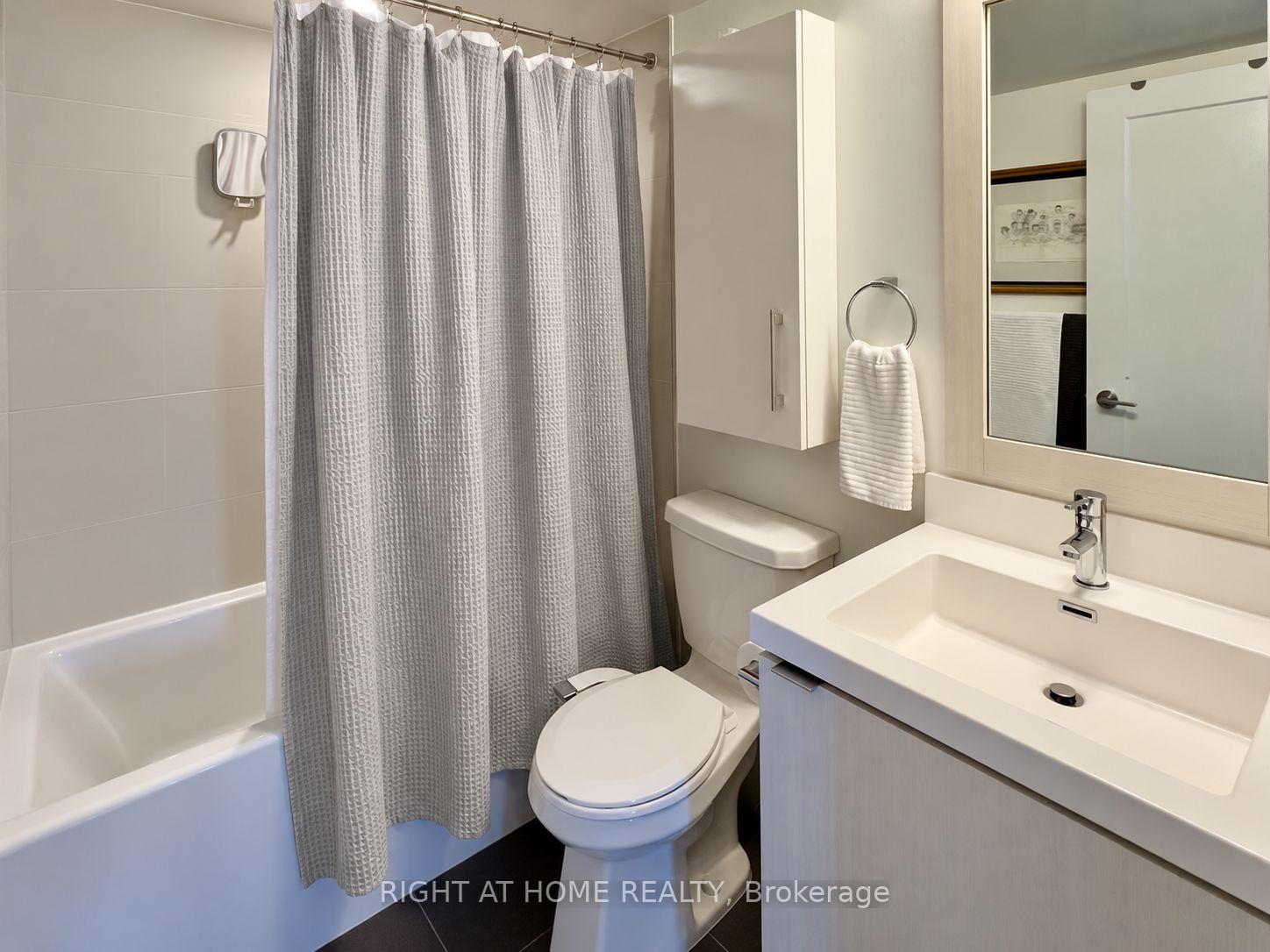 Photo 9 of Unit 709, 7 Mabelle Avenue, Etobicoke, Islington-City Centre West — HOMEH