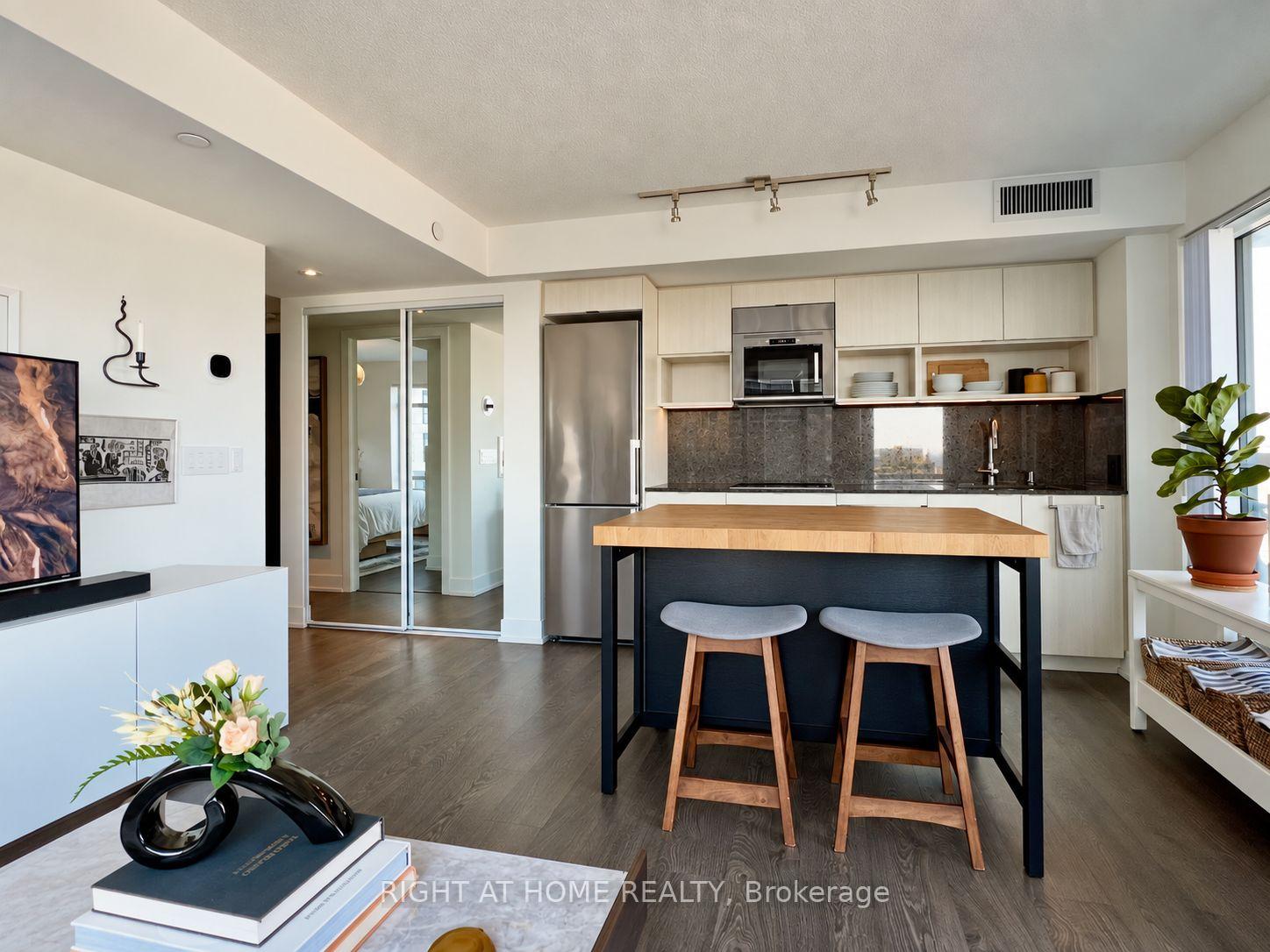 Photo 14 of Unit 709, 7 Mabelle Avenue, Etobicoke, Islington-City Centre West — HOMEH