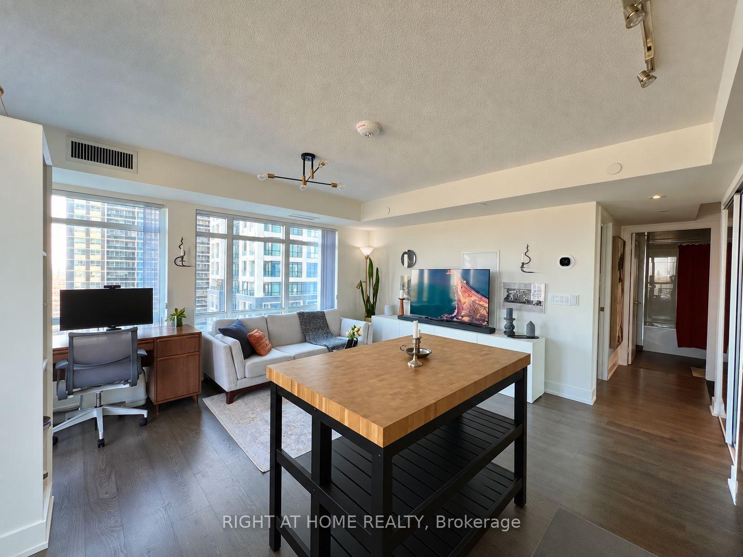 Photo 15 of Unit 709, 7 Mabelle Avenue, Etobicoke, Islington-City Centre West — HOMEH