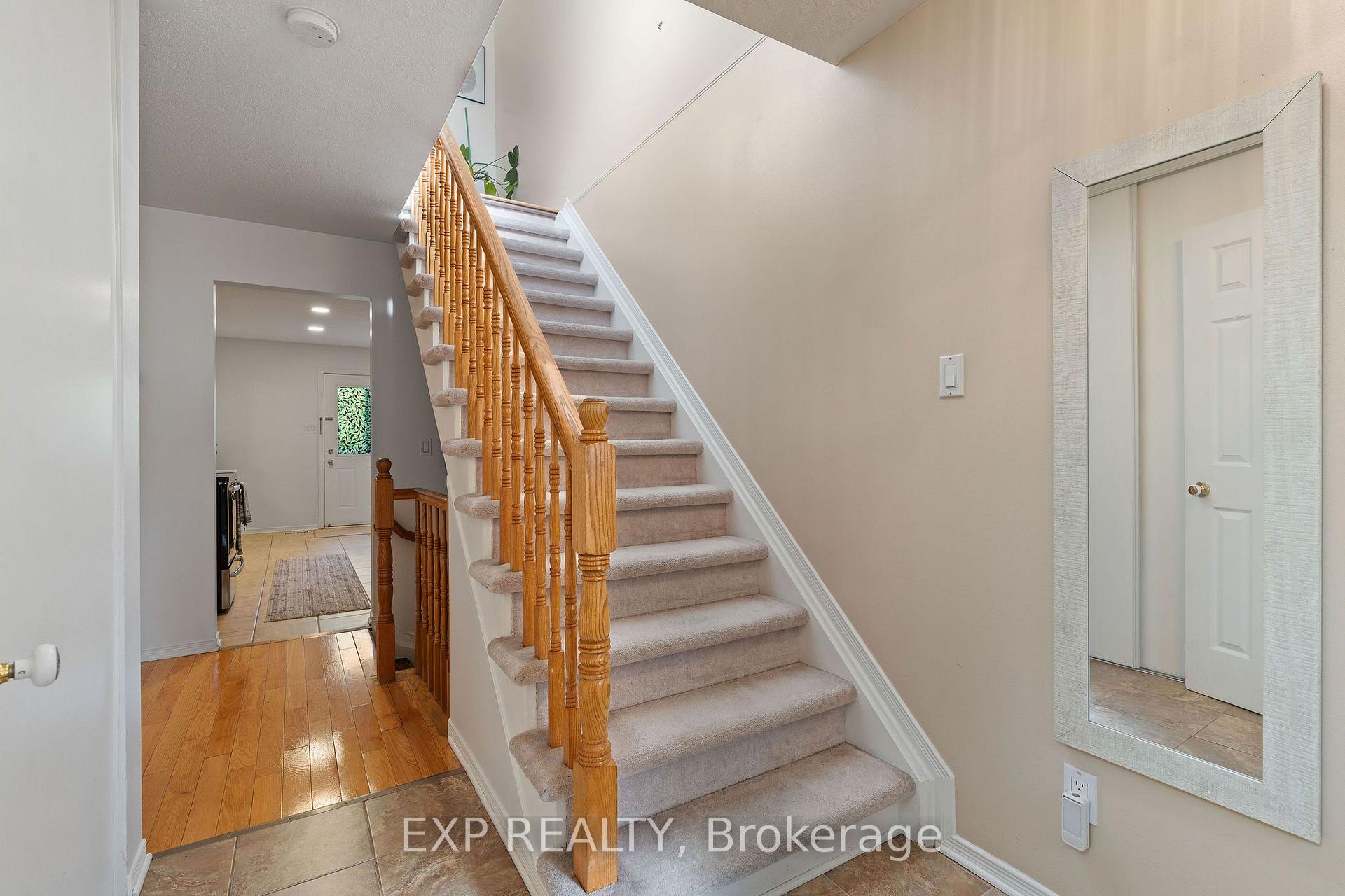 Photo 12 of 122 Markland Crescent, Ottawa, Barrhaven East — HOMEH