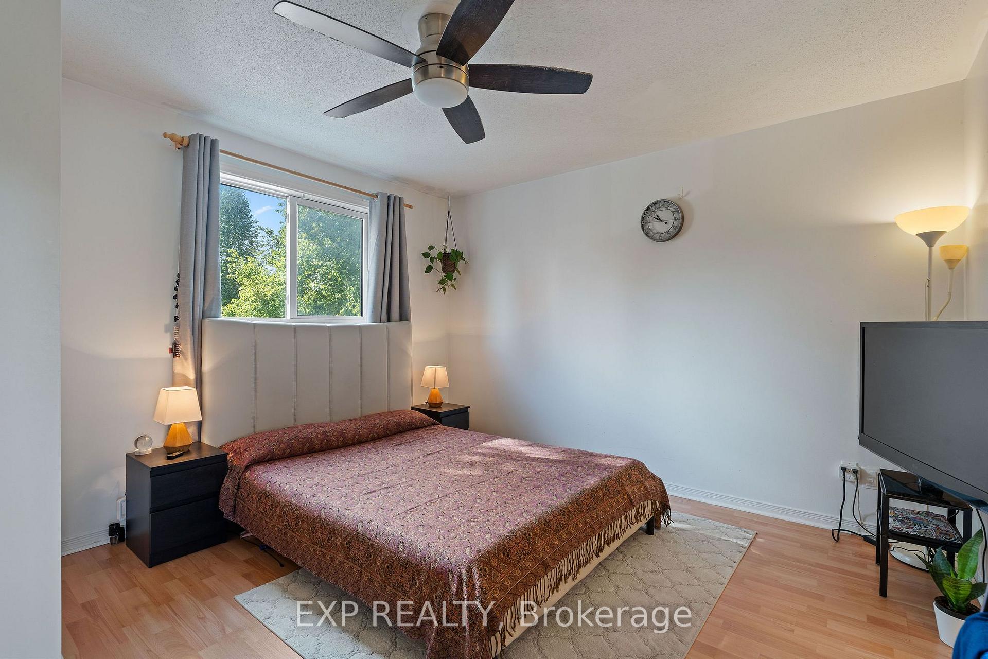 Photo 13 of 122 Markland Crescent, Ottawa, Barrhaven East — HOMEH