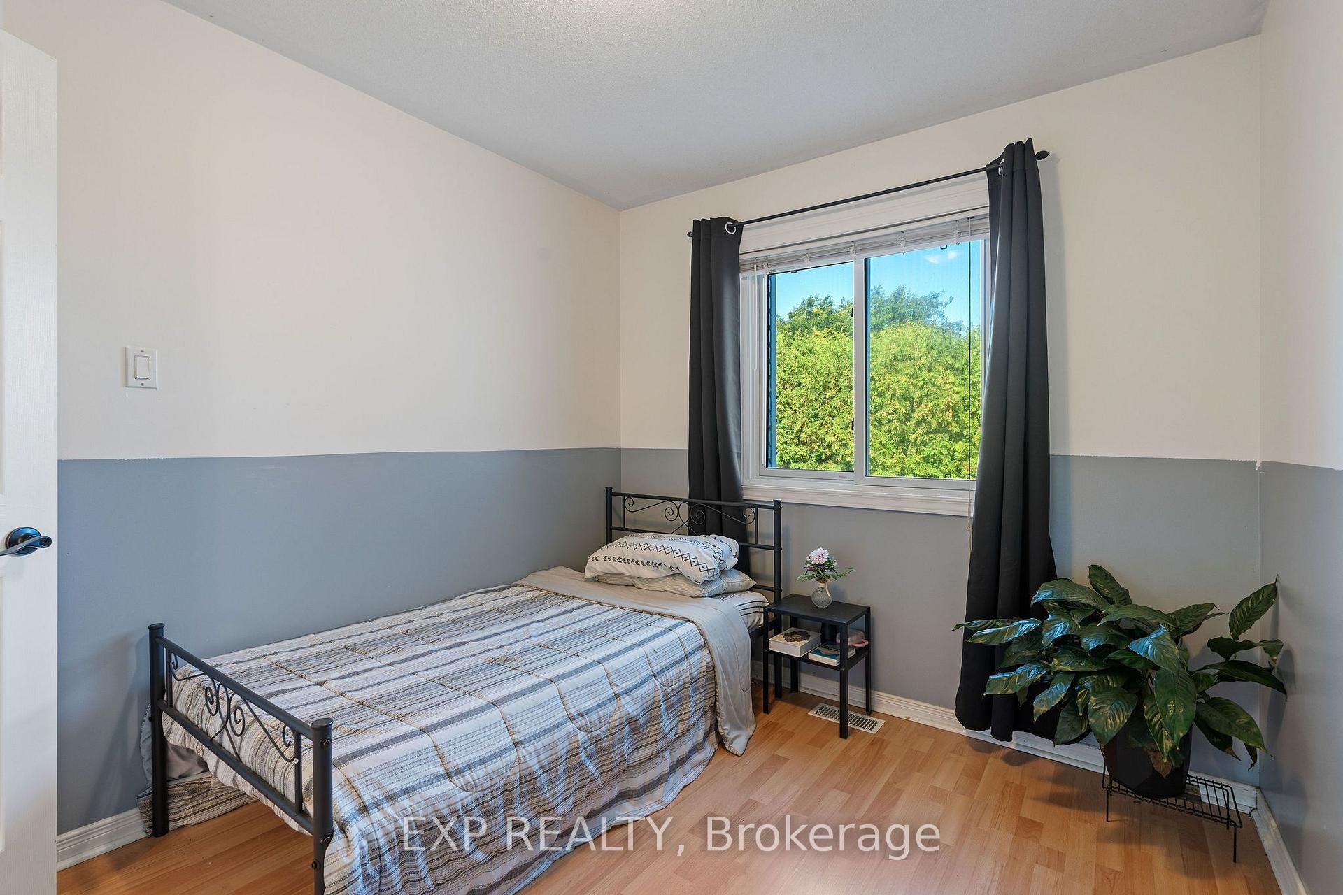 Photo 17 of 122 Markland Crescent, Ottawa, Barrhaven East — HOMEH