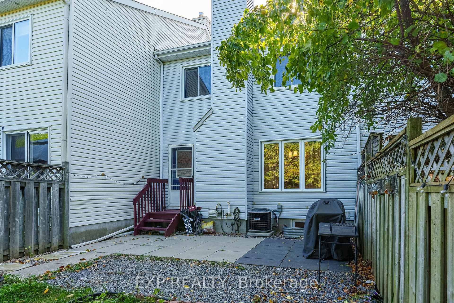 Photo 22 of 122 Markland Crescent, Ottawa, Barrhaven East — HOMEH
