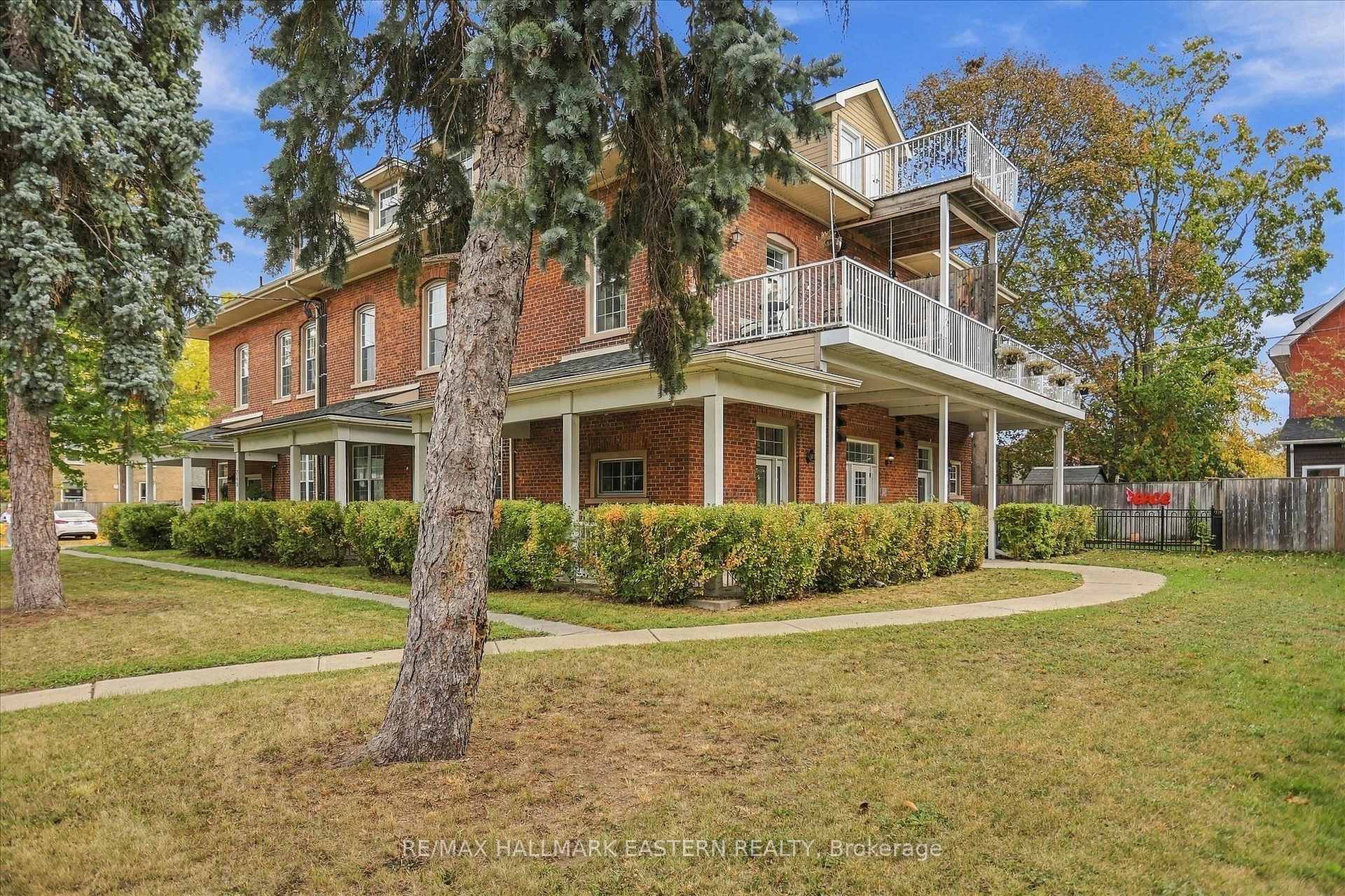 Photo 3 of Unit #2, 760 George Street, Peterborough, Northcrest Ward 5 — HOMEH