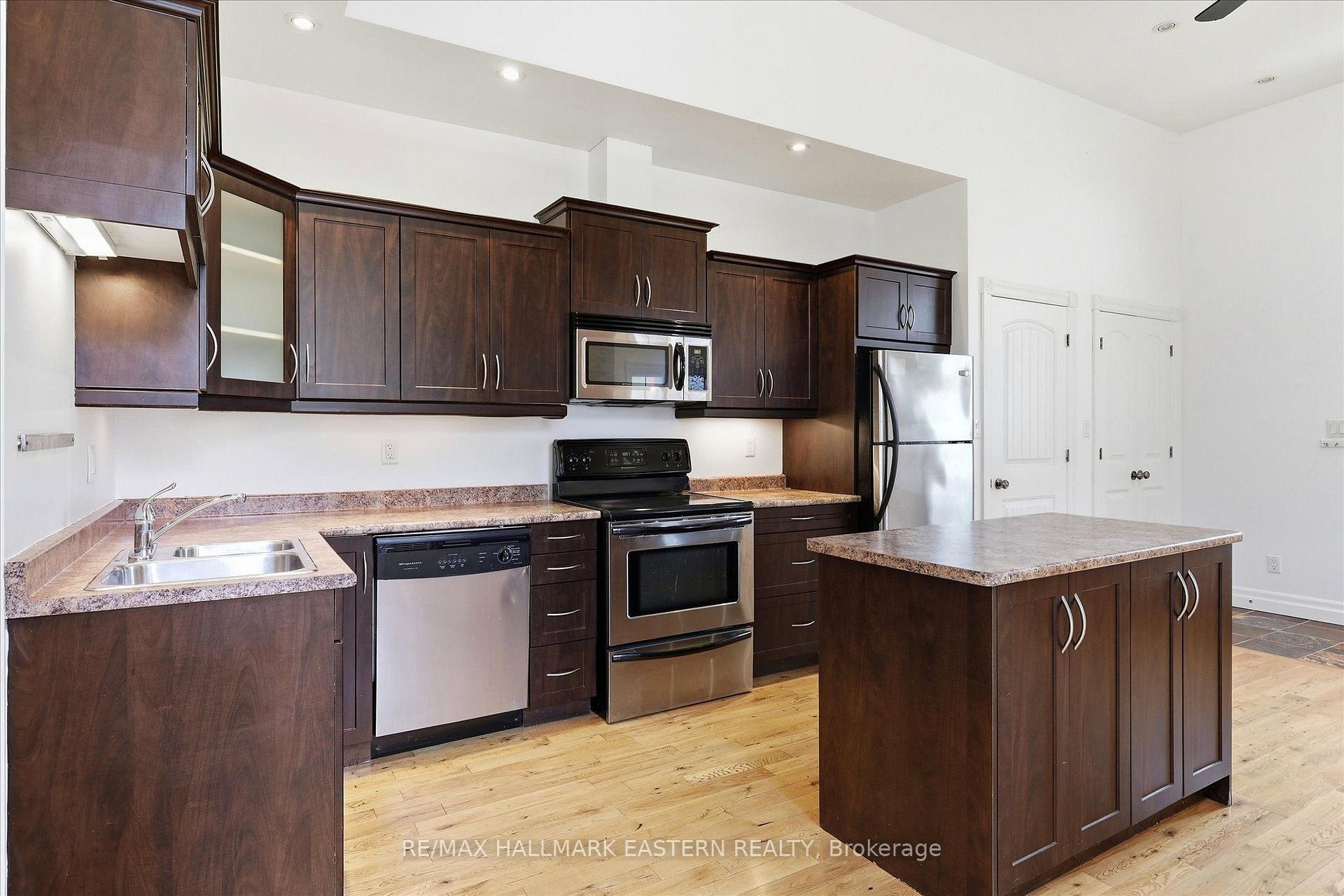 Photo 11 of Unit #2, 760 George Street, Peterborough, Northcrest Ward 5 — HOMEH