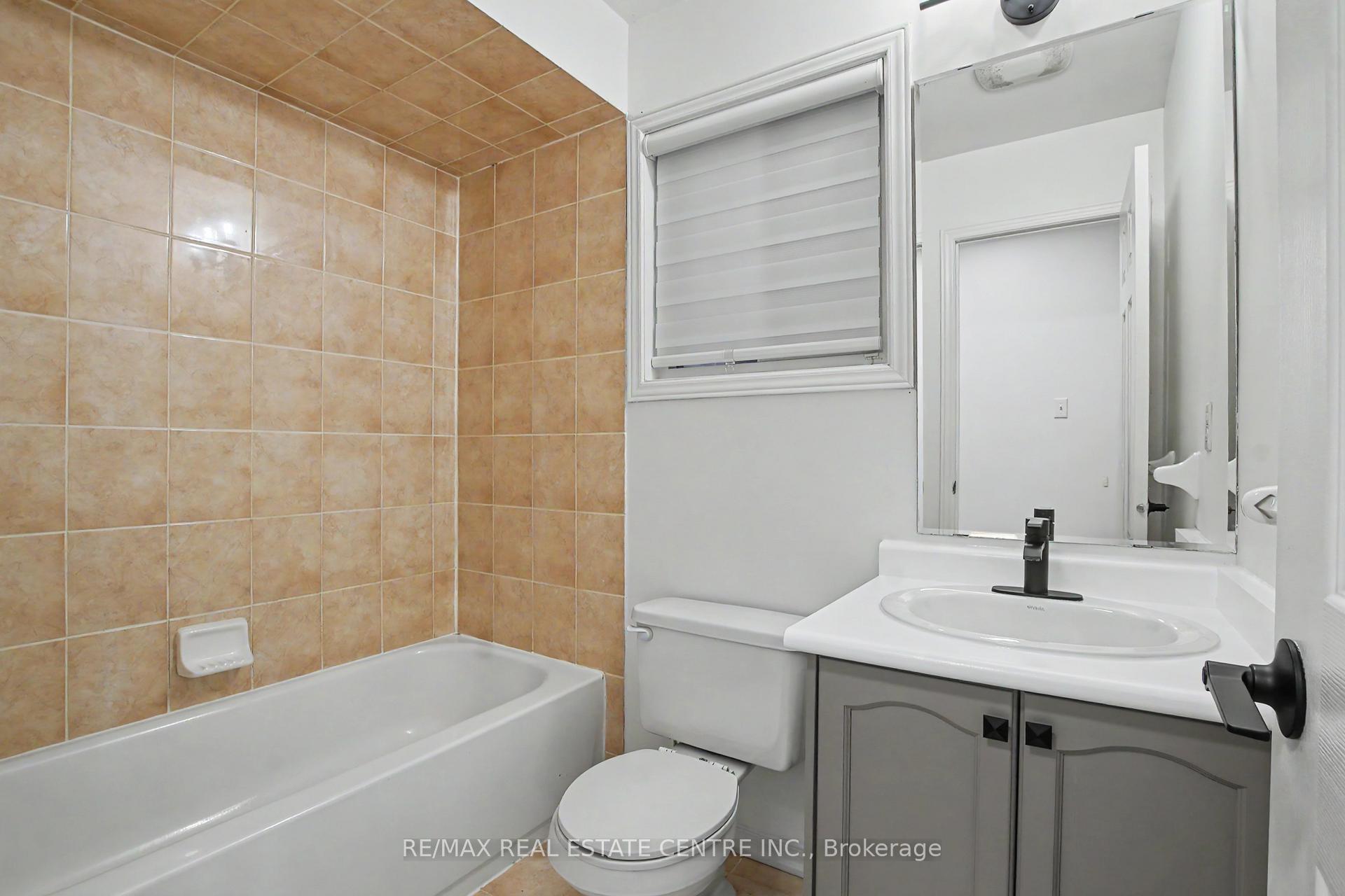 Photo 20 of 94 Timbertop Crescent, Brampton, Sandringham-Wellington — HOMEH