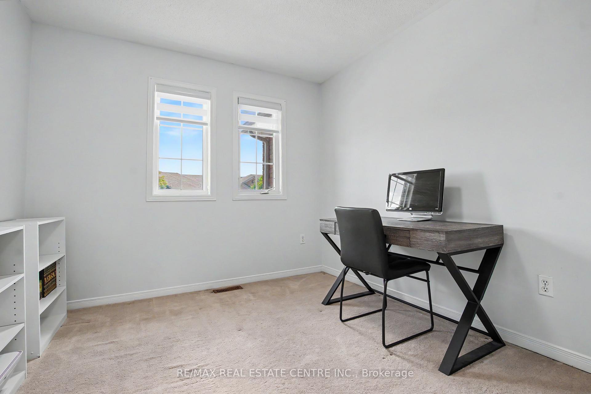 Photo 21 of 94 Timbertop Crescent, Brampton, Sandringham-Wellington — HOMEH