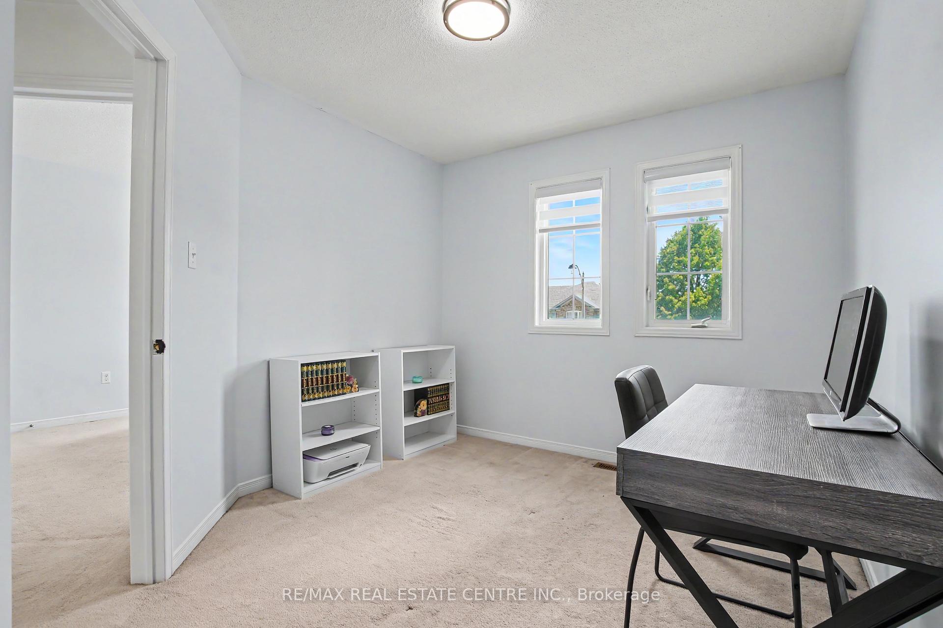 Photo 23 of 94 Timbertop Crescent, Brampton, Sandringham-Wellington — HOMEH