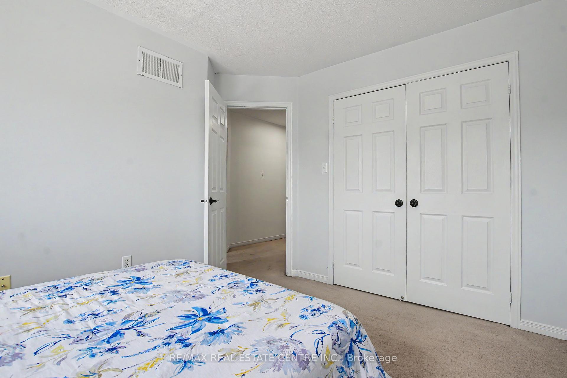 Photo 26 of 94 Timbertop Crescent, Brampton, Sandringham-Wellington — HOMEH