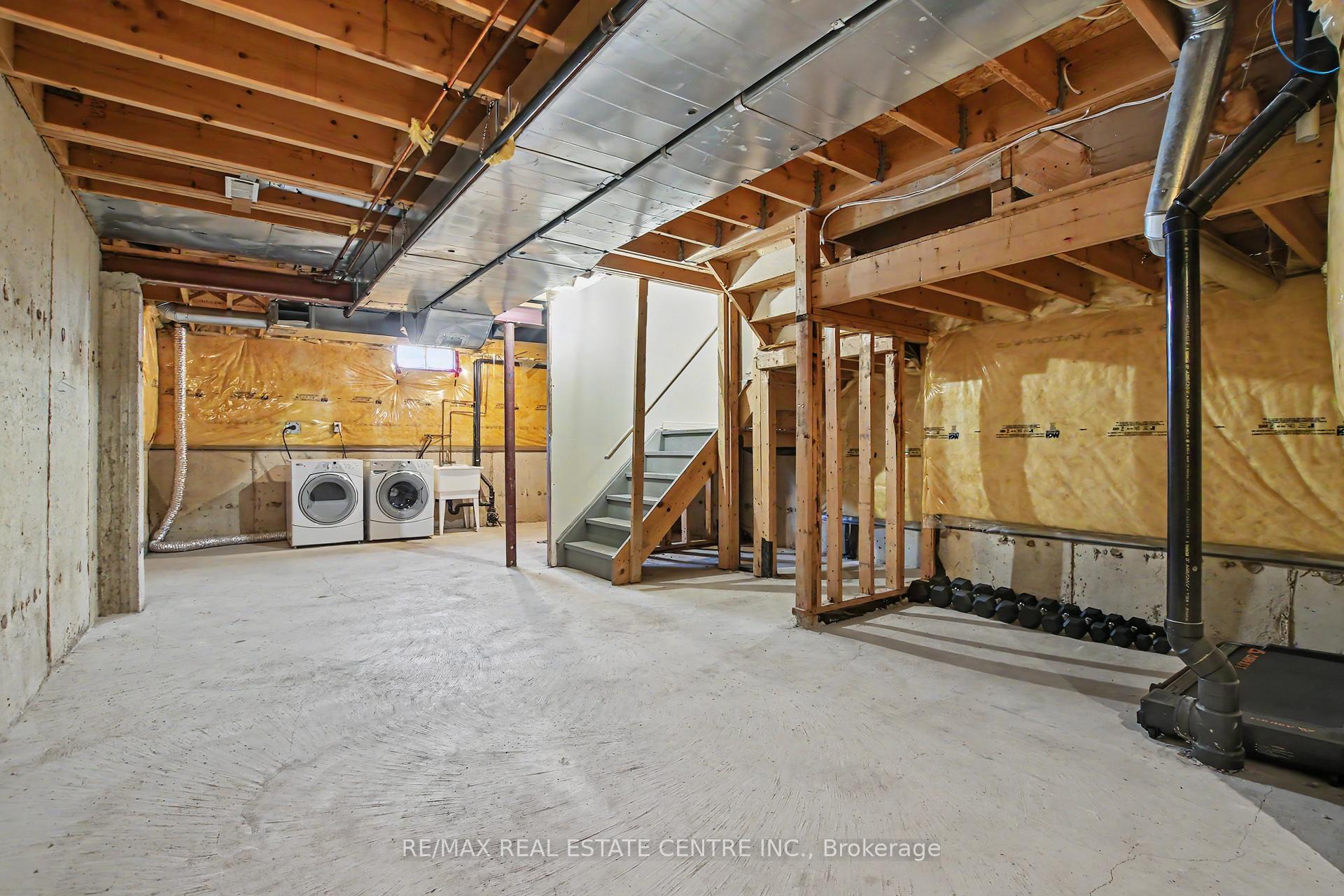Photo 29 of 94 Timbertop Crescent, Brampton, Sandringham-Wellington — HOMEH
