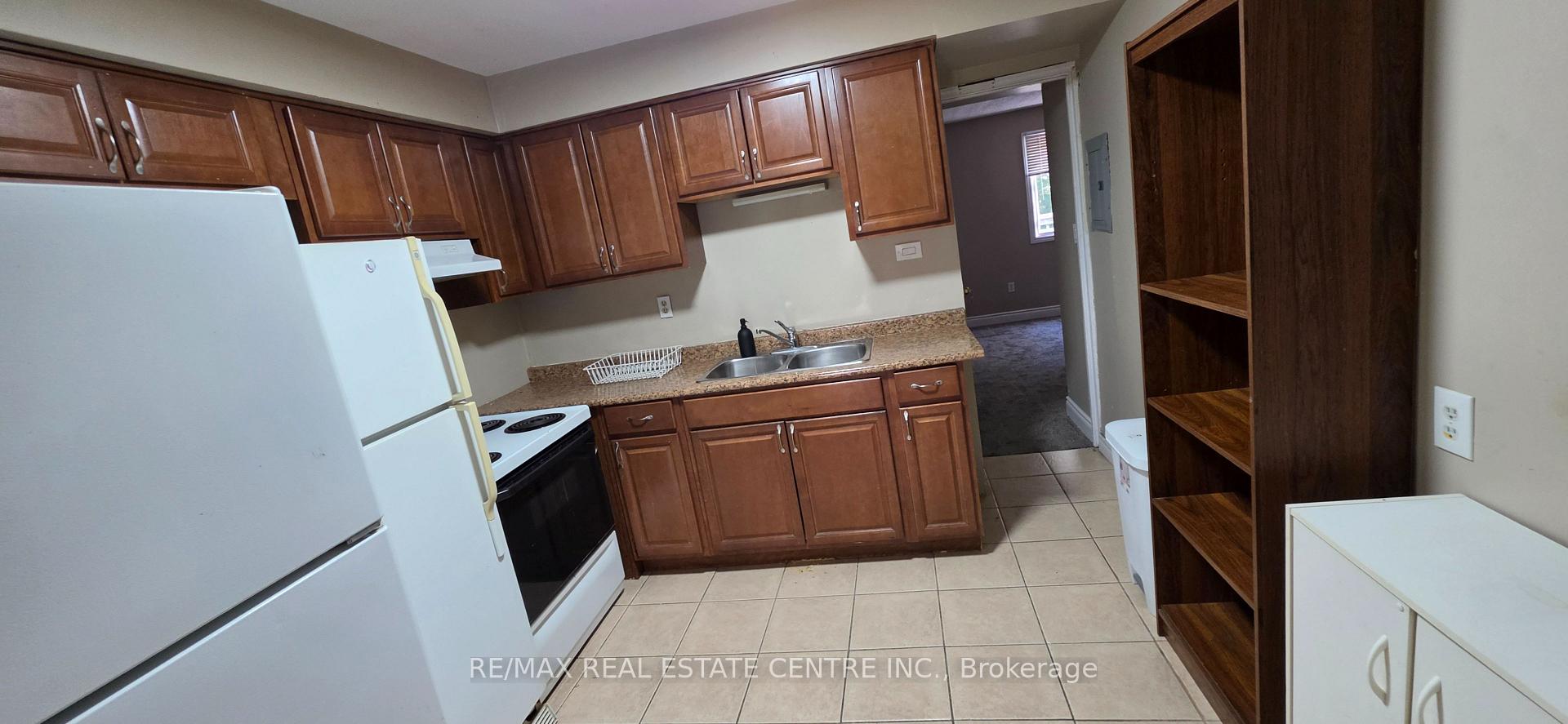 Photo 4 of 65 Cardill Crescent, Waterloo, Lakeshore Village — HOMEH