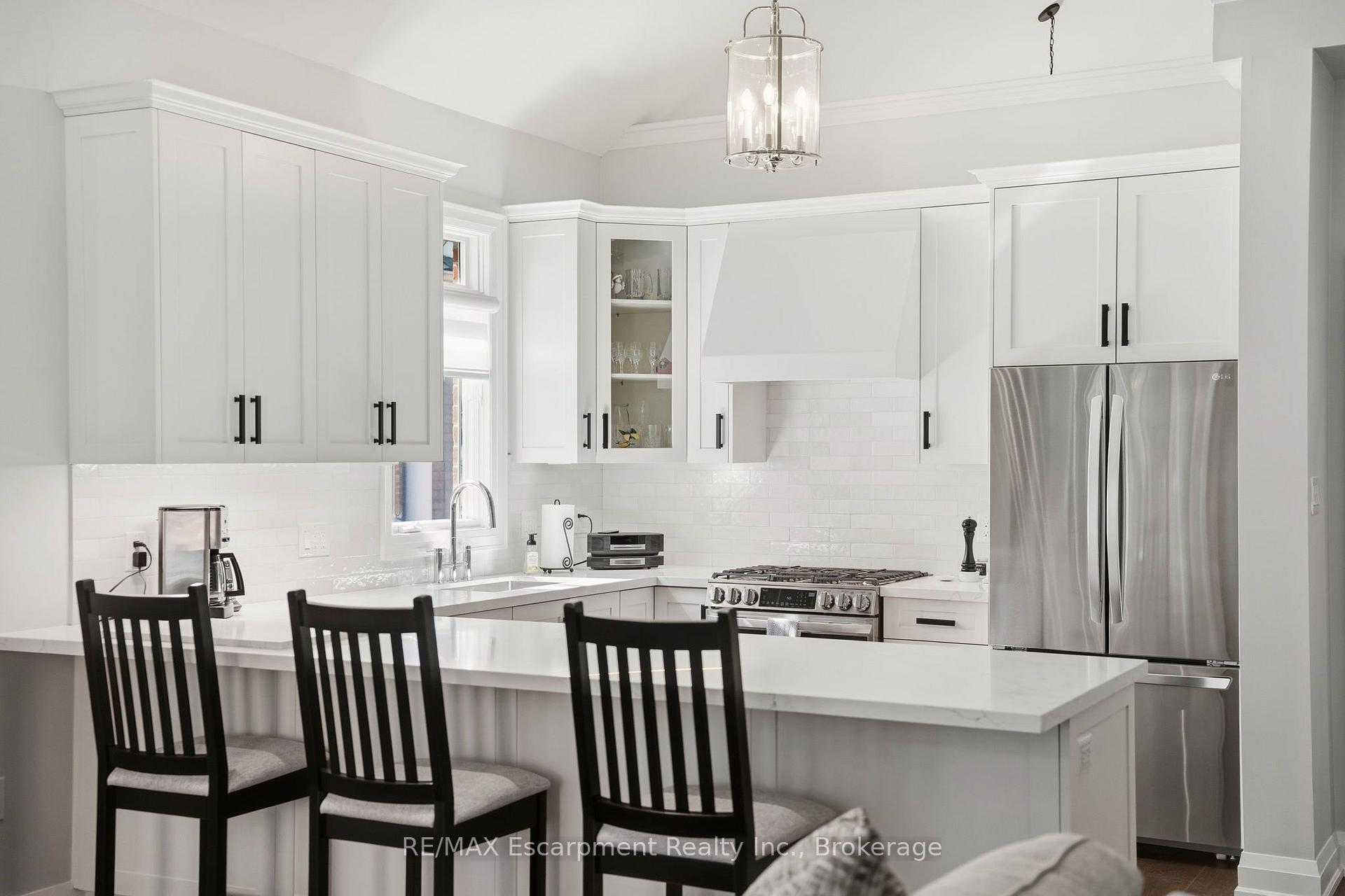 Photo 12 of 4155 Stonebridge Crescent, Burlington, Rose — HOMEH