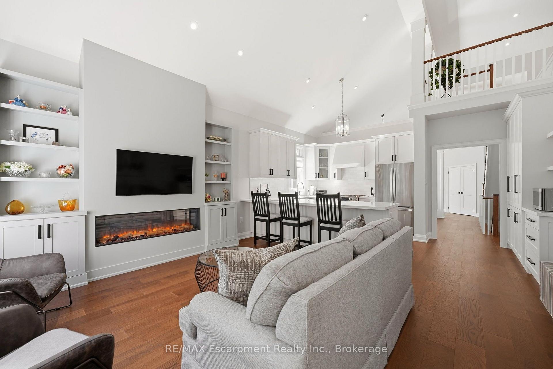 Photo 15 of 4155 Stonebridge Crescent, Burlington, Rose — HOMEH