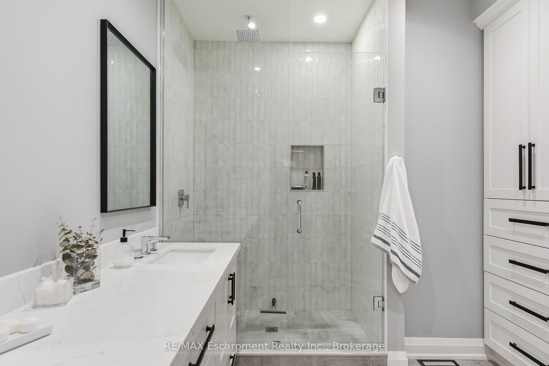 Photo 19 of 4155 Stonebridge Crescent, Burlington, Rose — HOMEH