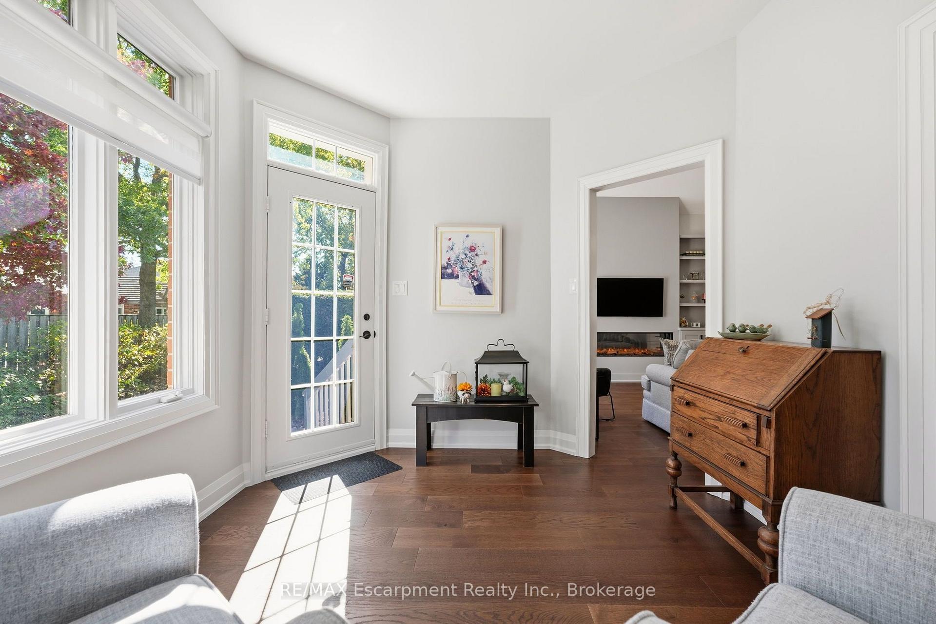 Photo 20 of 4155 Stonebridge Crescent, Burlington, Rose — HOMEH