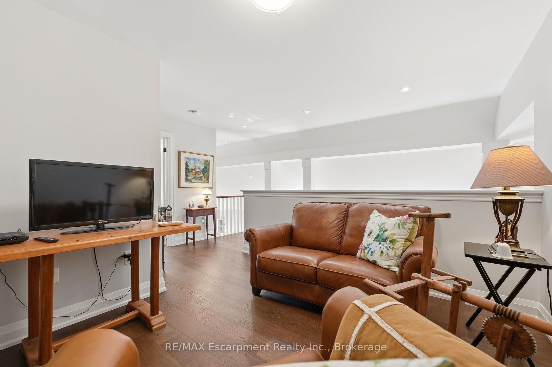 Photo 26 of 4155 Stonebridge Crescent, Burlington, Rose — HOMEH