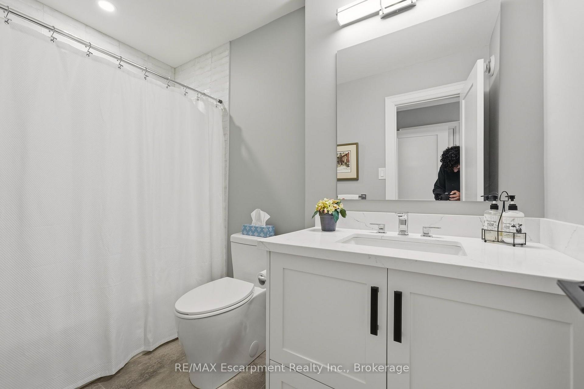Photo 29 of 4155 Stonebridge Crescent, Burlington, Rose — HOMEH