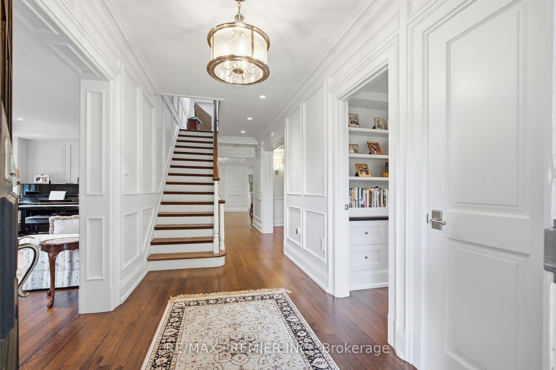 Photo 6 of 132 The Kingsway, Etobicoke, Kingsway South — HOMEH