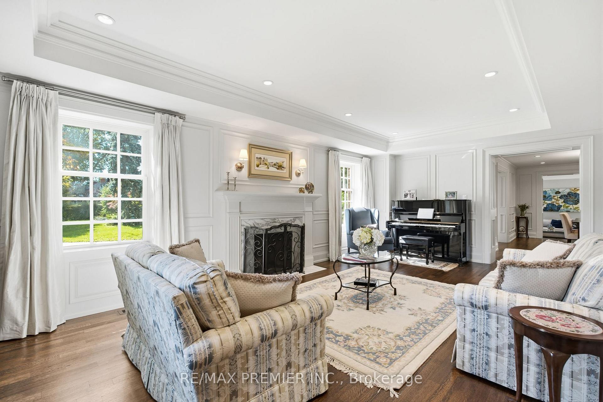 Photo 7 of 132 The Kingsway, Etobicoke, Kingsway South — HOMEH