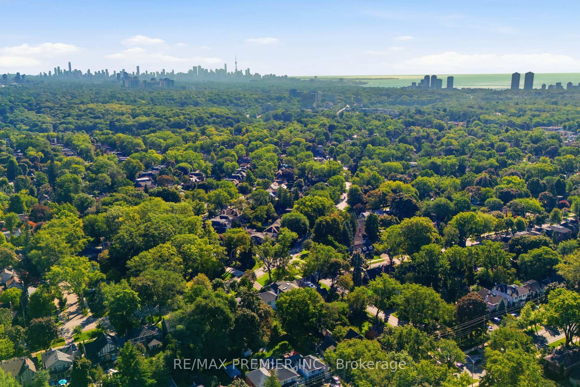 Photo 48 of 132 The Kingsway, Etobicoke, Kingsway South — HOMEH
