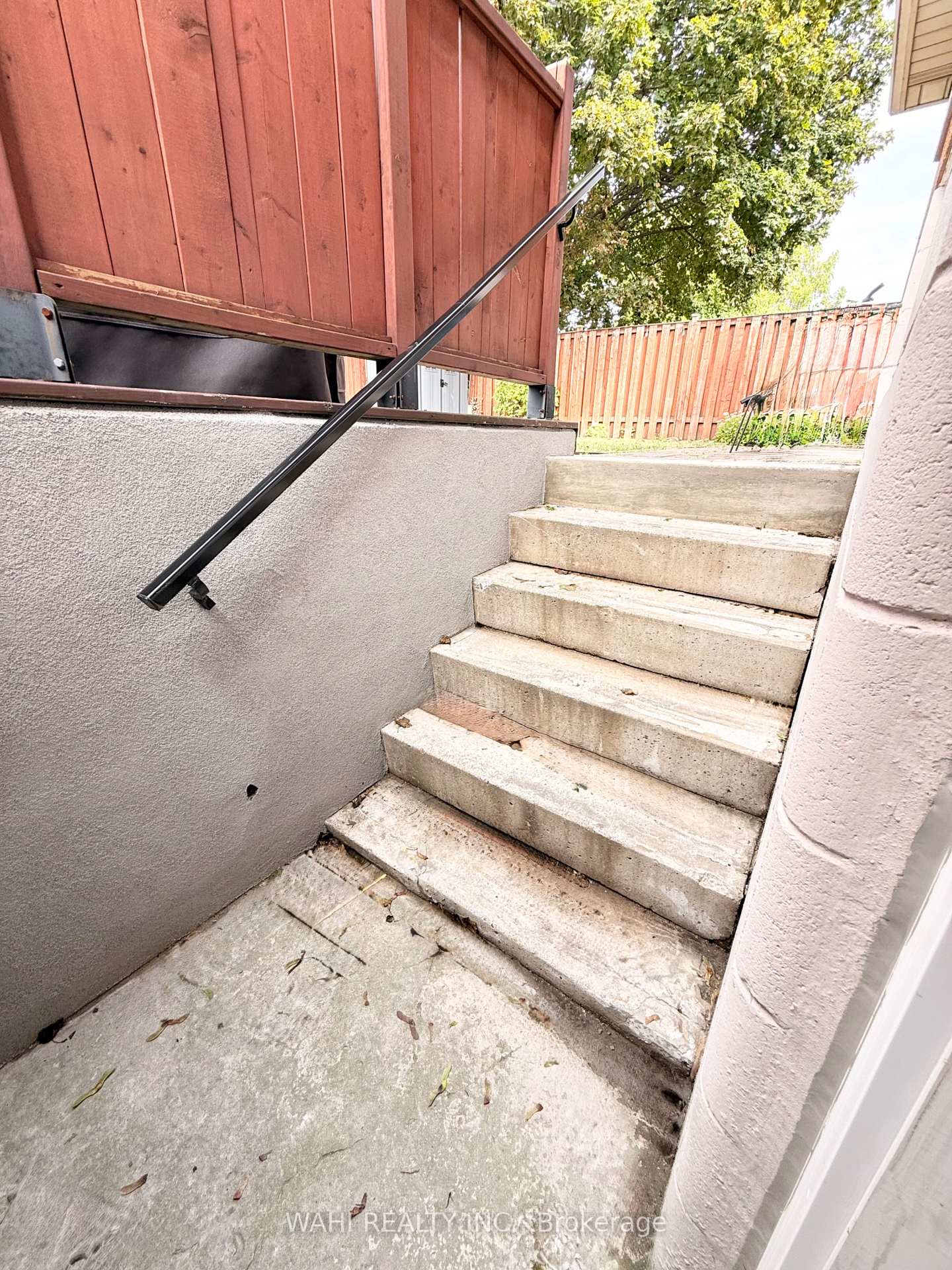 Photo 14 of Unit UNIT 2 - BASEMENT, 255 Carson Drive, Hamilton, Lisgar — HOMEH