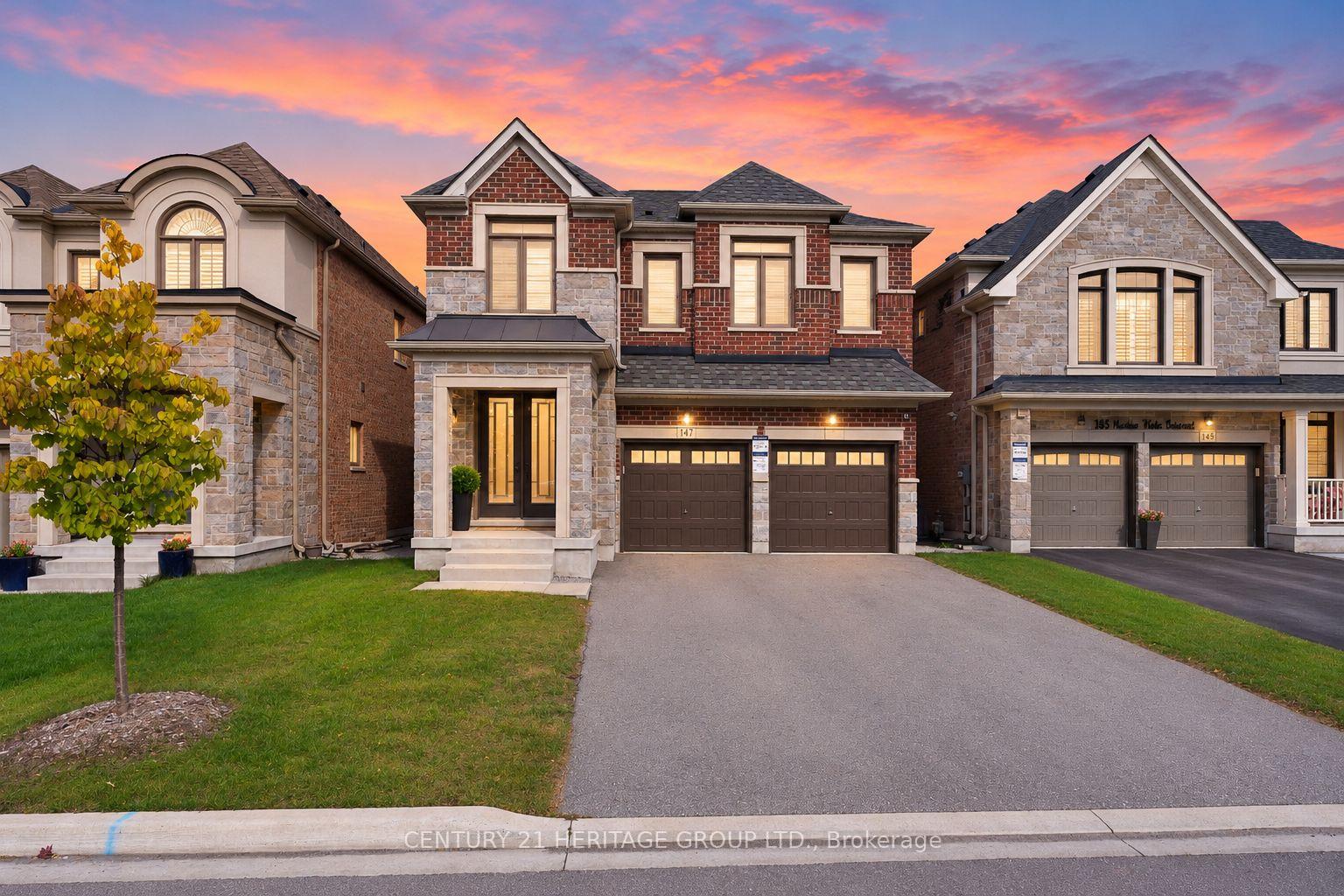 Photo 2 of 147 Meadow Vista Crescent, East Gwillimbury, Holland Landing — HOMEH