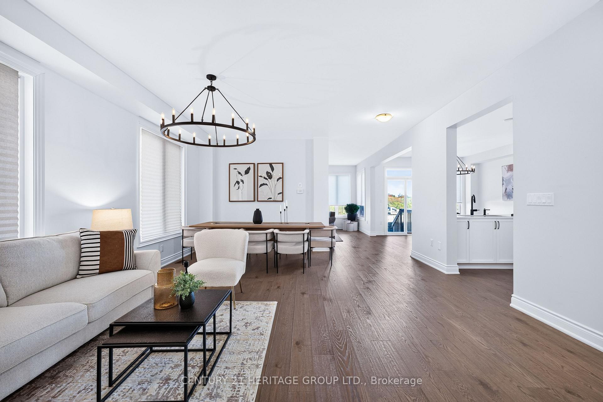 Photo 7 of 147 Meadow Vista Crescent, East Gwillimbury, Holland Landing — HOMEH