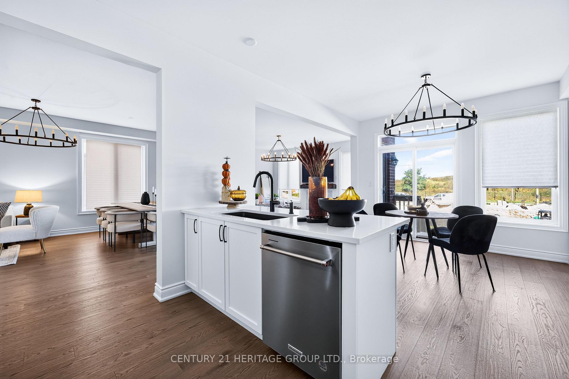 Photo 15 of 147 Meadow Vista Crescent, East Gwillimbury, Holland Landing — HOMEH