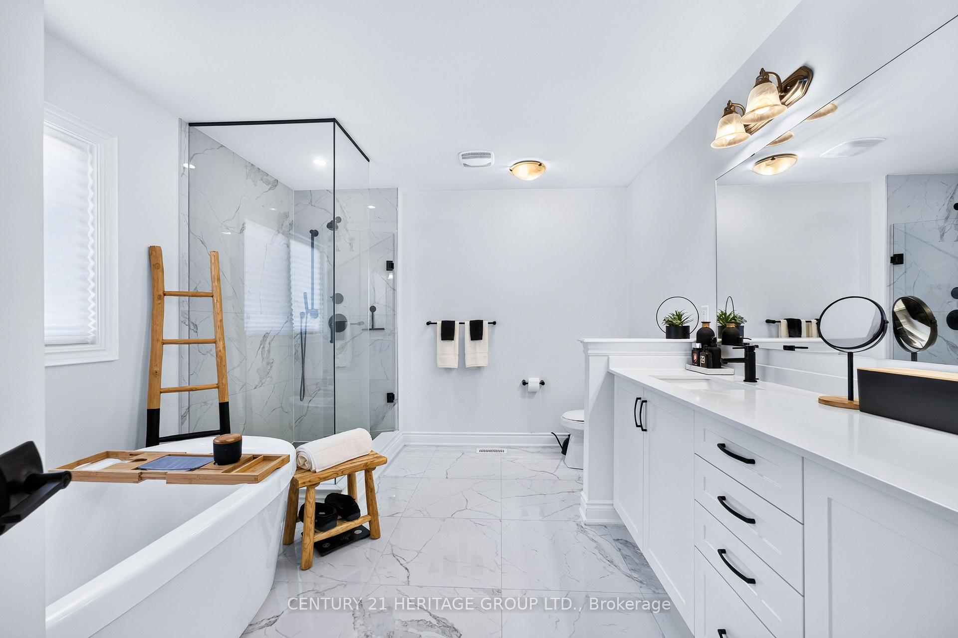 Photo 29 of 147 Meadow Vista Crescent, East Gwillimbury, Holland Landing — HOMEH