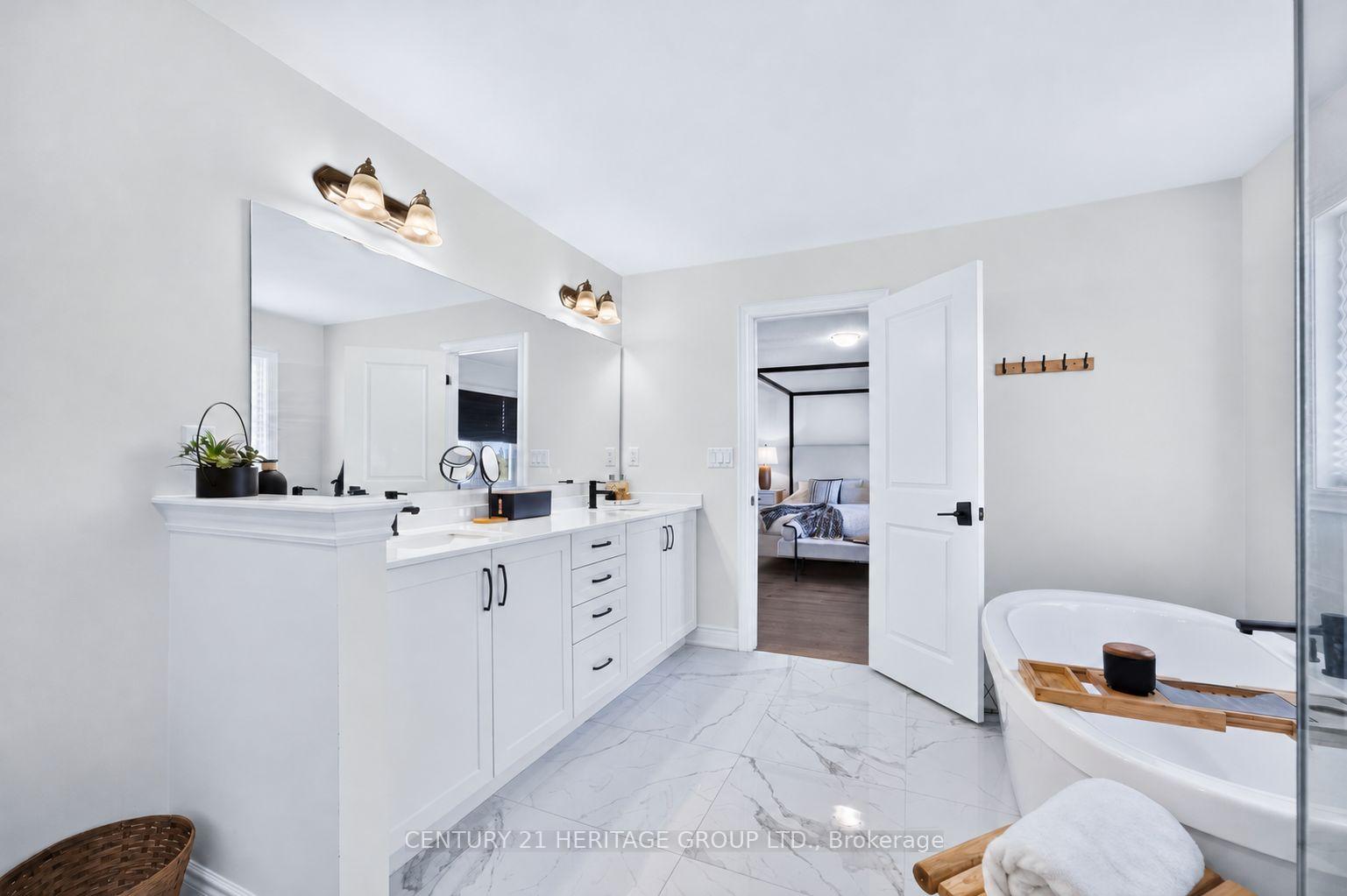 Photo 31 of 147 Meadow Vista Crescent, East Gwillimbury, Holland Landing — HOMEH