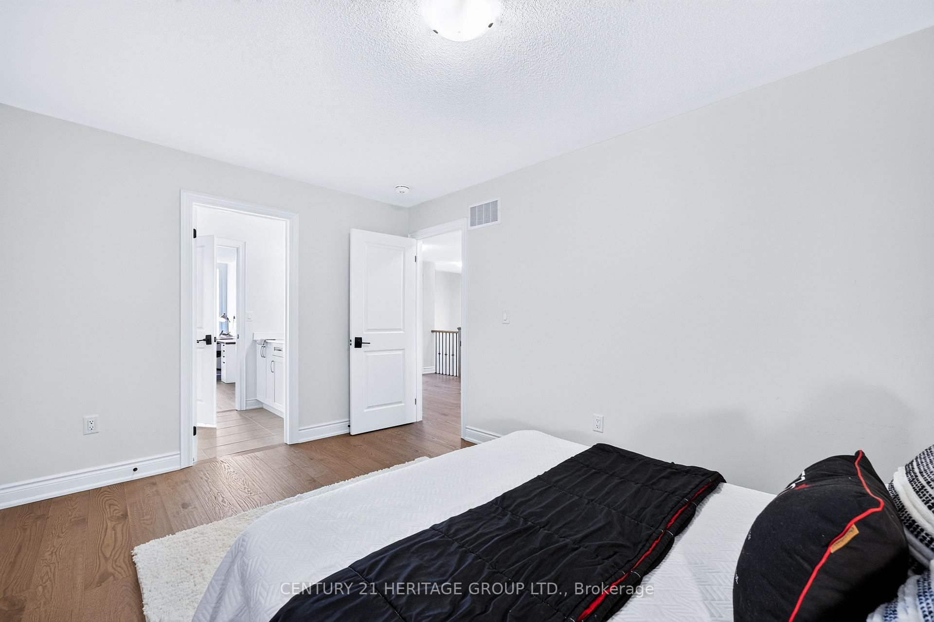 Photo 35 of 147 Meadow Vista Crescent, East Gwillimbury, Holland Landing — HOMEH